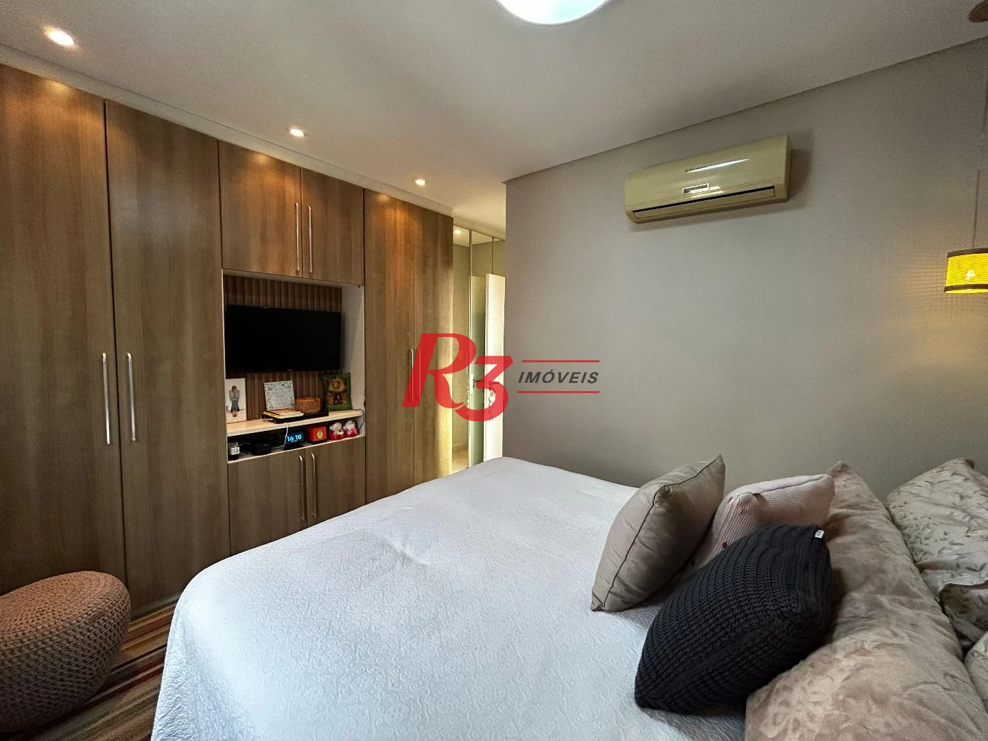 Apartamento com 2 dormitórios à venda, 83 m² por R$ 1.050.000,00 - Embaré - Santos/SP
