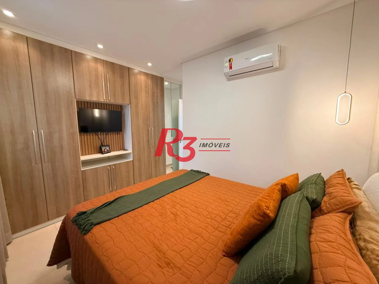 Apartamento com 2 dormitórios à venda, 83 m² por R$ 999.999,00 - Embaré - Santos/SP
