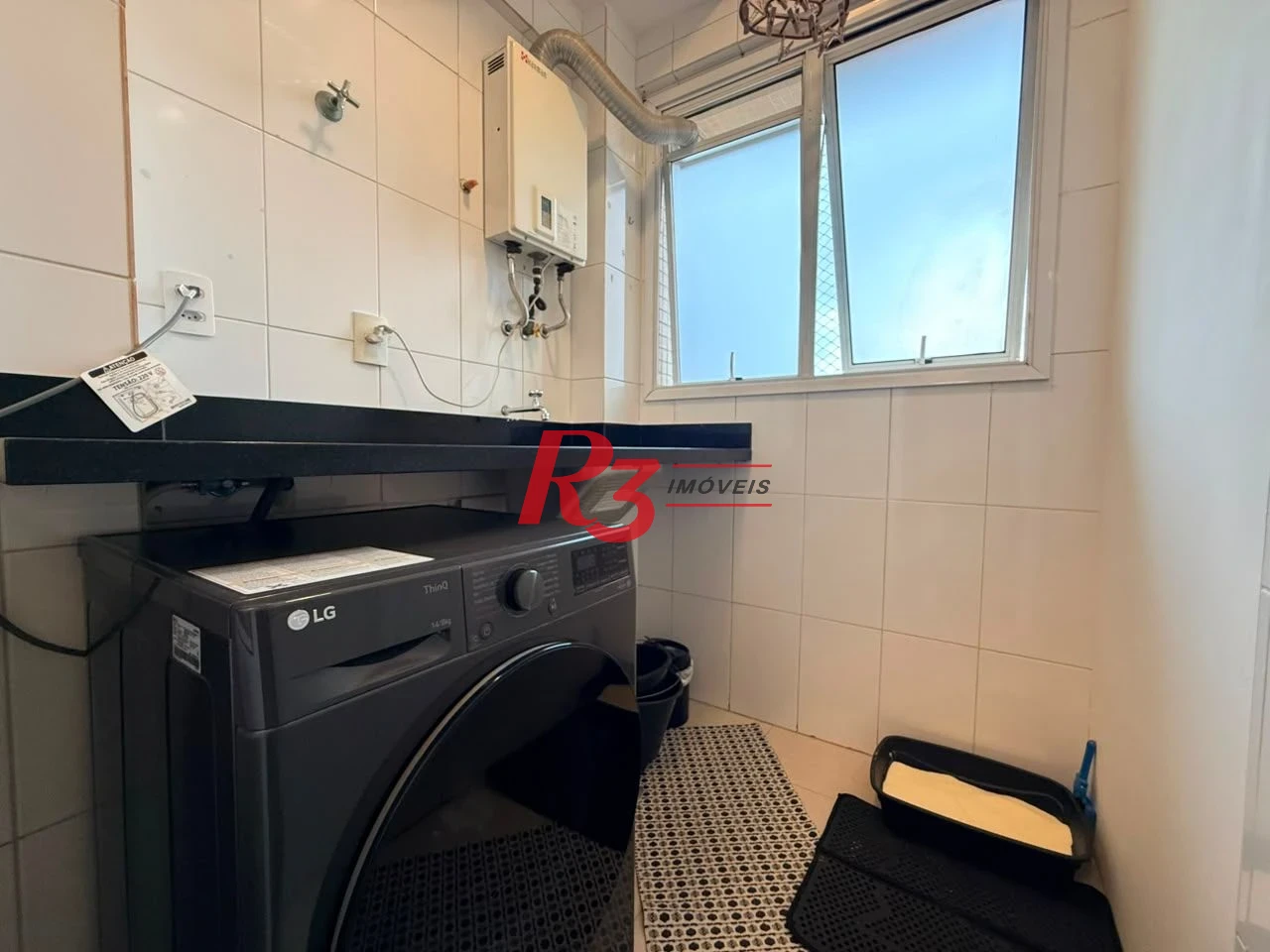 Apartamento com 2 dormitórios à venda, 83 m² por R$ 999.999,00 - Embaré - Santos/SP