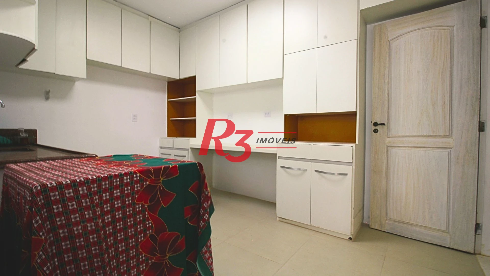 Apartamento com 2 dormitórios à venda, 86 m² por R$ 580.000,00 - Boqueirão - Santos/SP