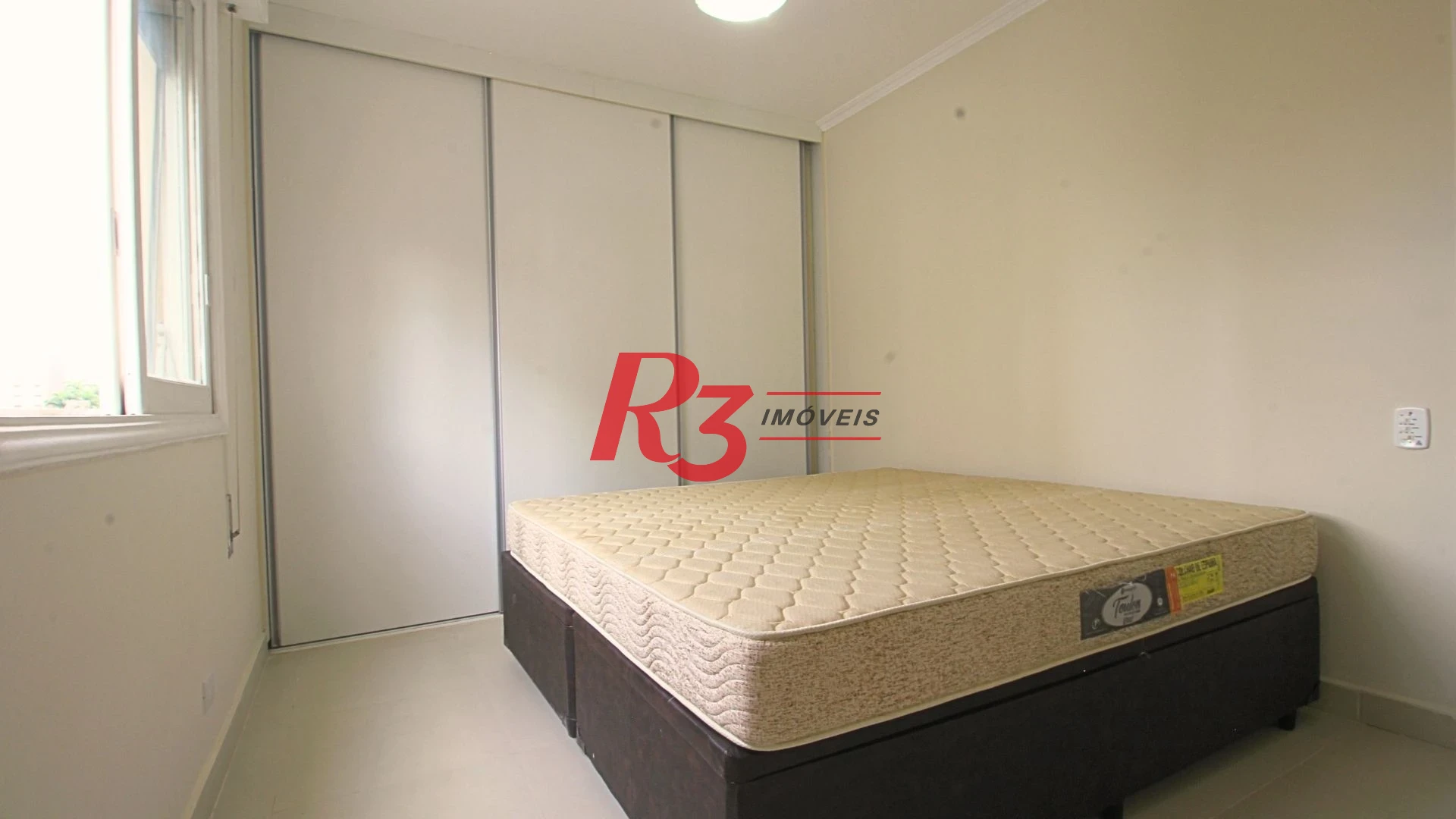 Apartamento com 2 dormitórios à venda, 86 m² por R$ 580.000,00 - Boqueirão - Santos/SP