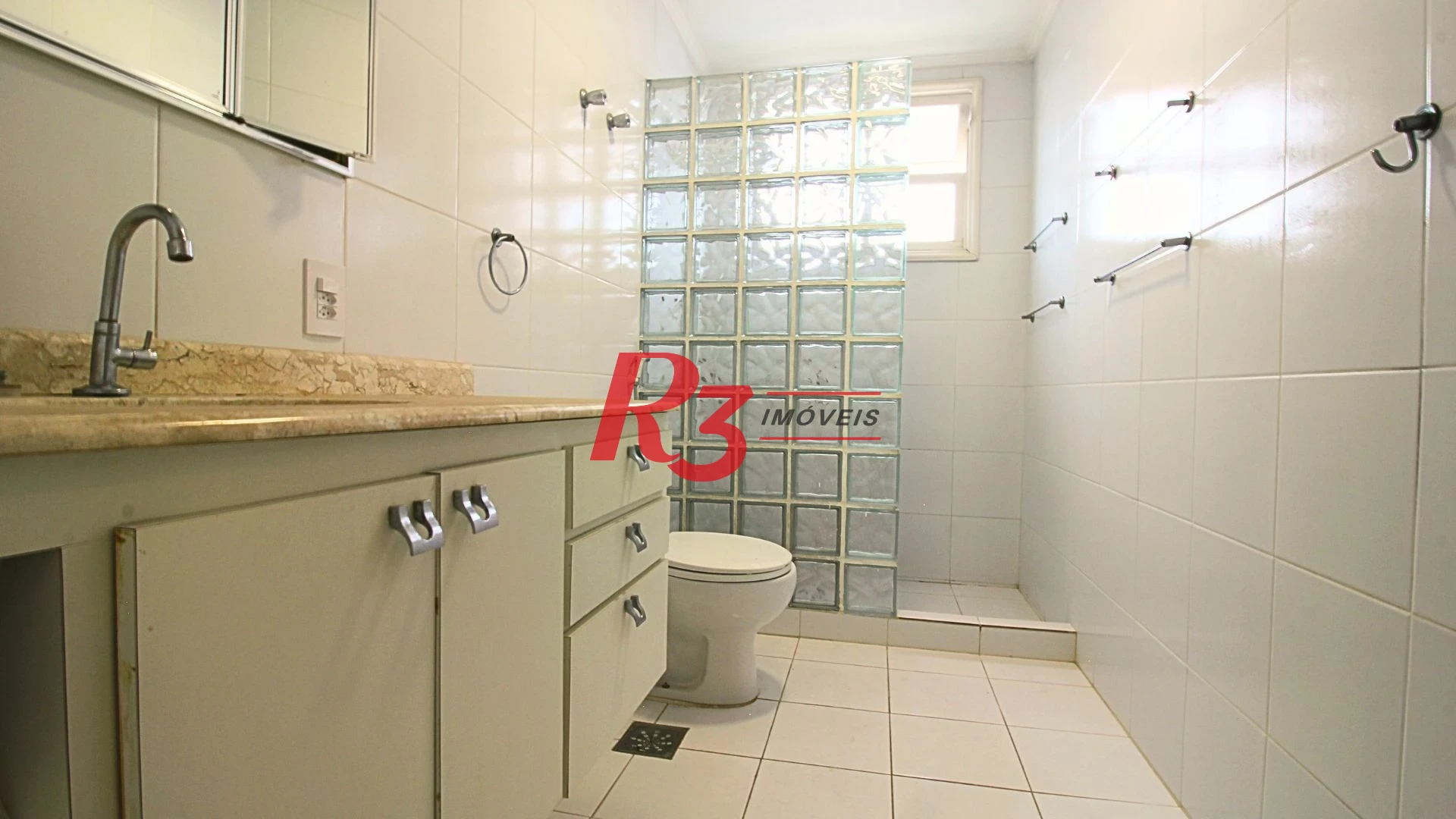 Apartamento com 2 dormitórios à venda, 86 m² por R$ 580.000,00 - Boqueirão - Santos/SP