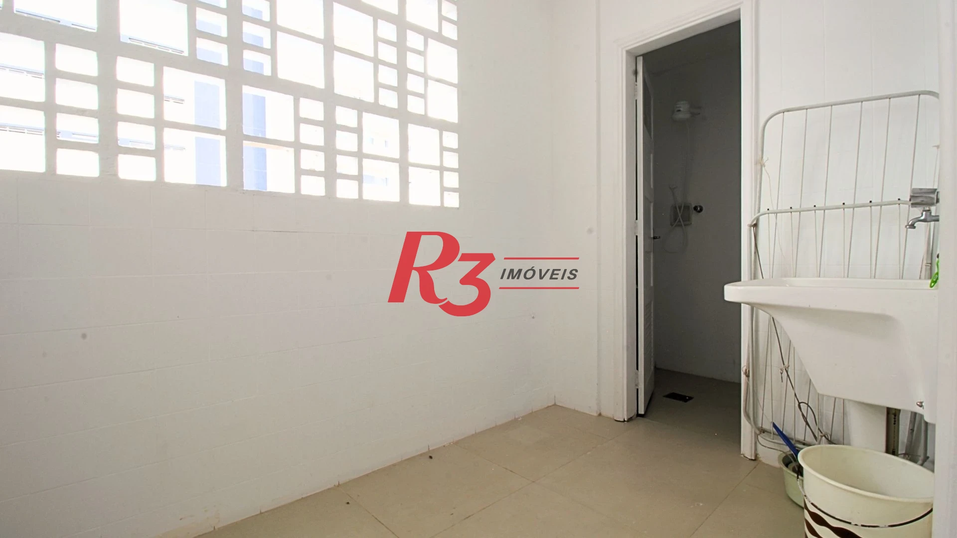 Apartamento com 2 dormitórios à venda, 86 m² por R$ 580.000,00 - Boqueirão - Santos/SP