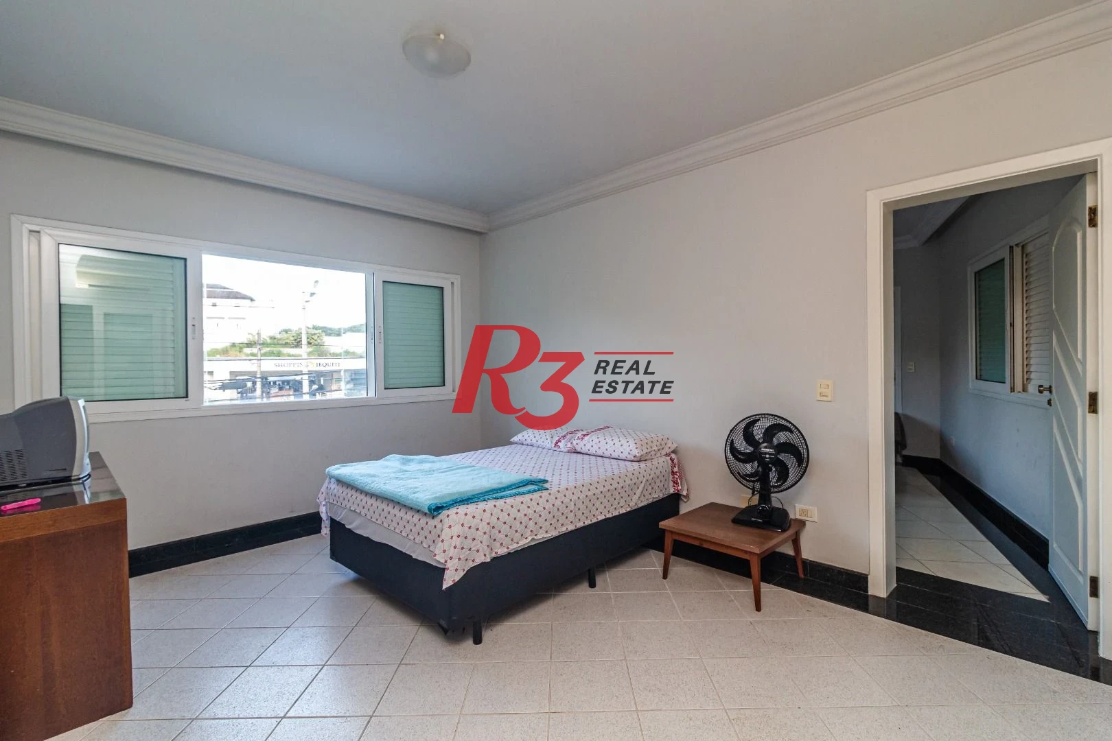 Sobrado à venda, 850 m² por R$ 4.000.000,00 - Balneário Praia do Pernambuco - Guarujá/SP