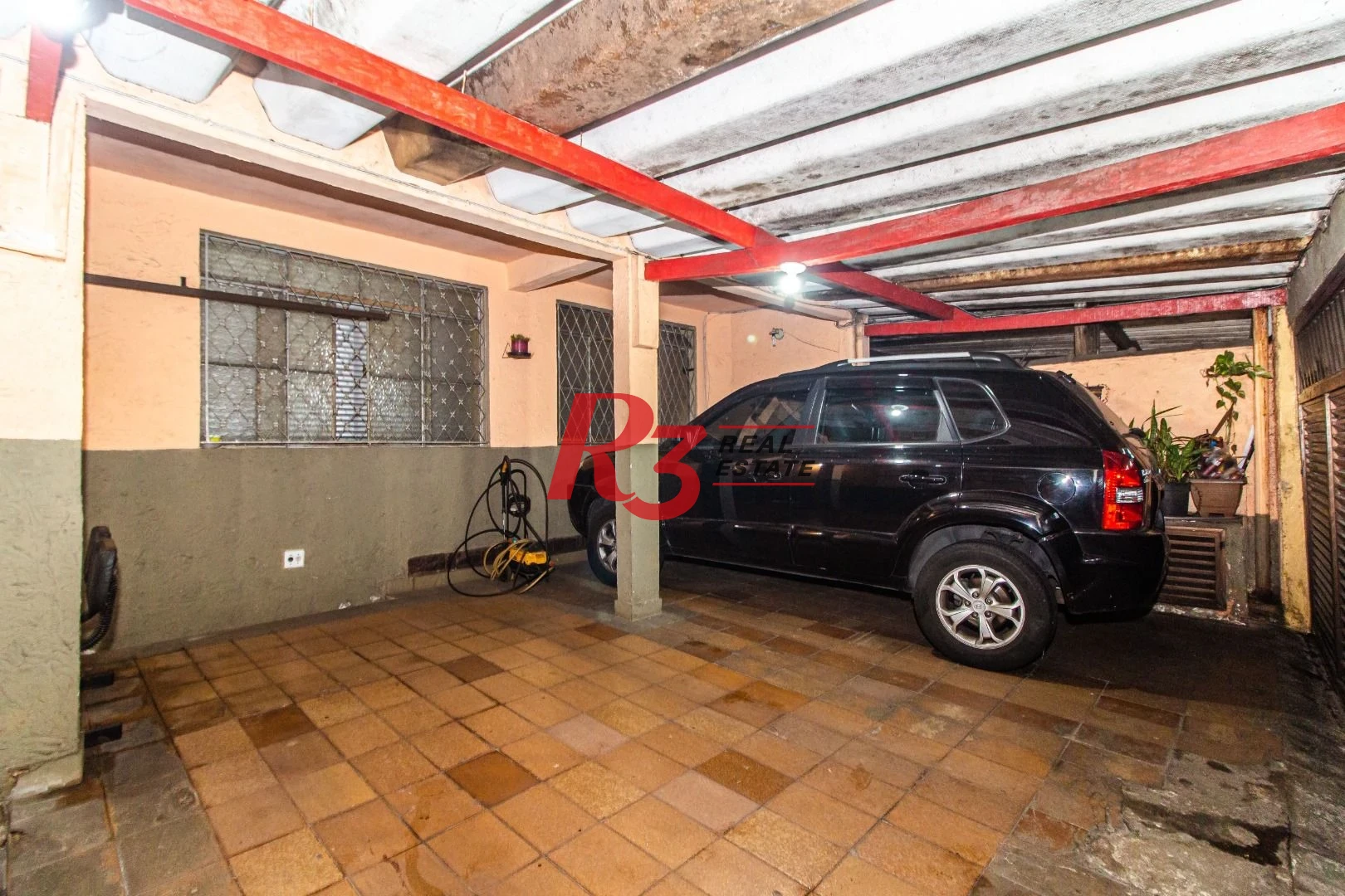 Sobrado com 4 dormitórios à venda, 291 m²  - Encruzilhada - Santos/SP