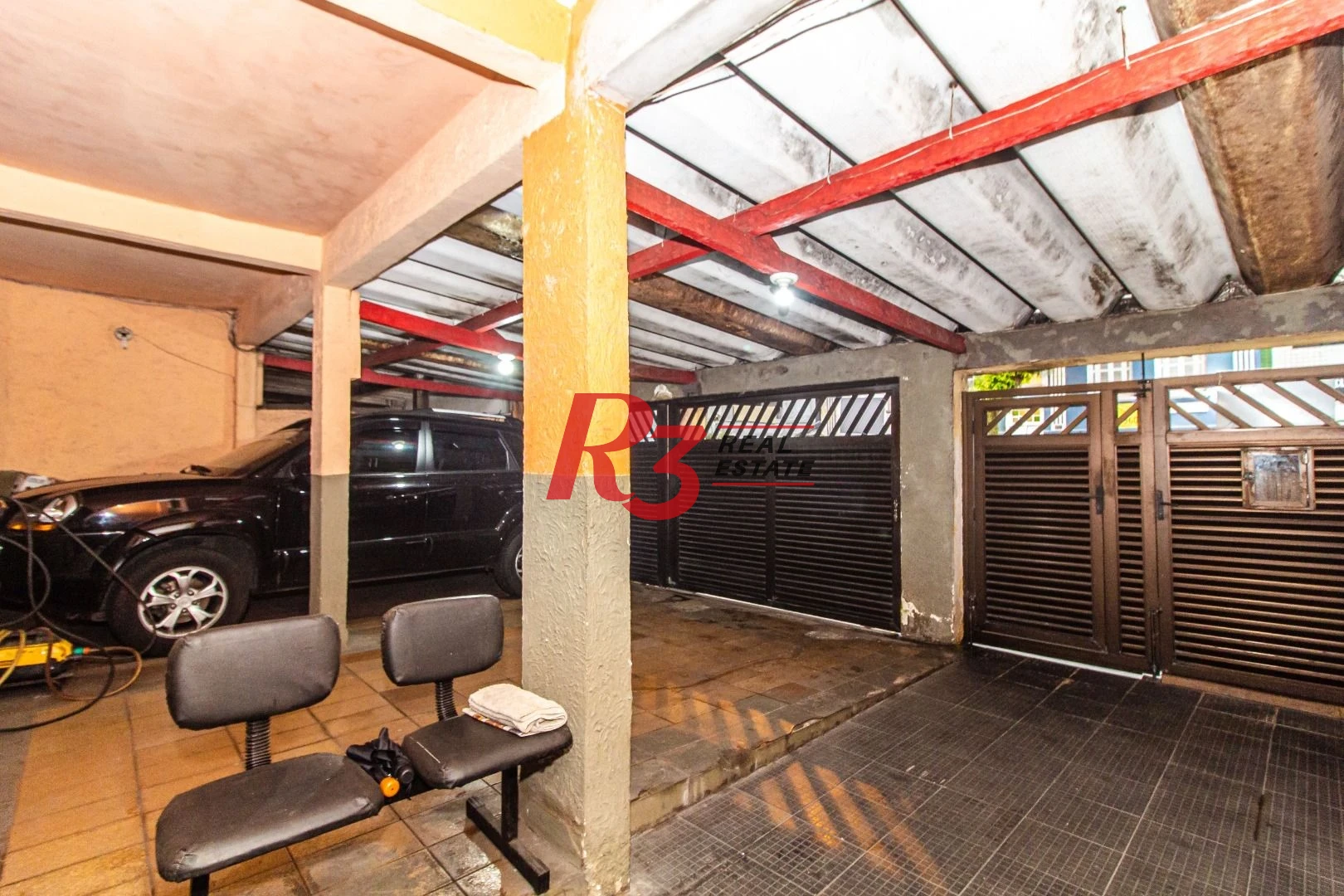 Sobrado com 4 dormitórios à venda, 291 m²  - Encruzilhada - Santos/SP