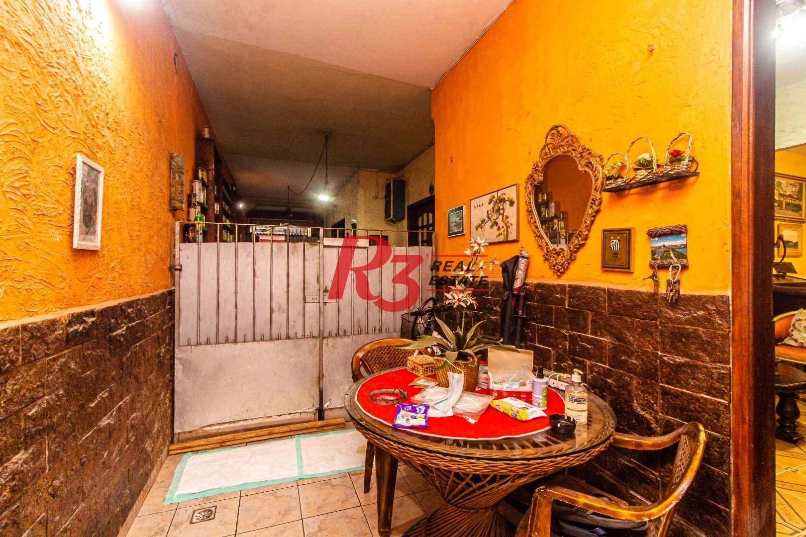 Sobrado com 4 dormitórios à venda, 291 m²  - Encruzilhada - Santos/SP