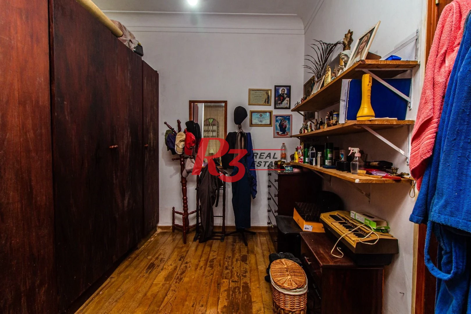 Sobrado com 4 dormitórios à venda, 291 m²  - Encruzilhada - Santos/SP