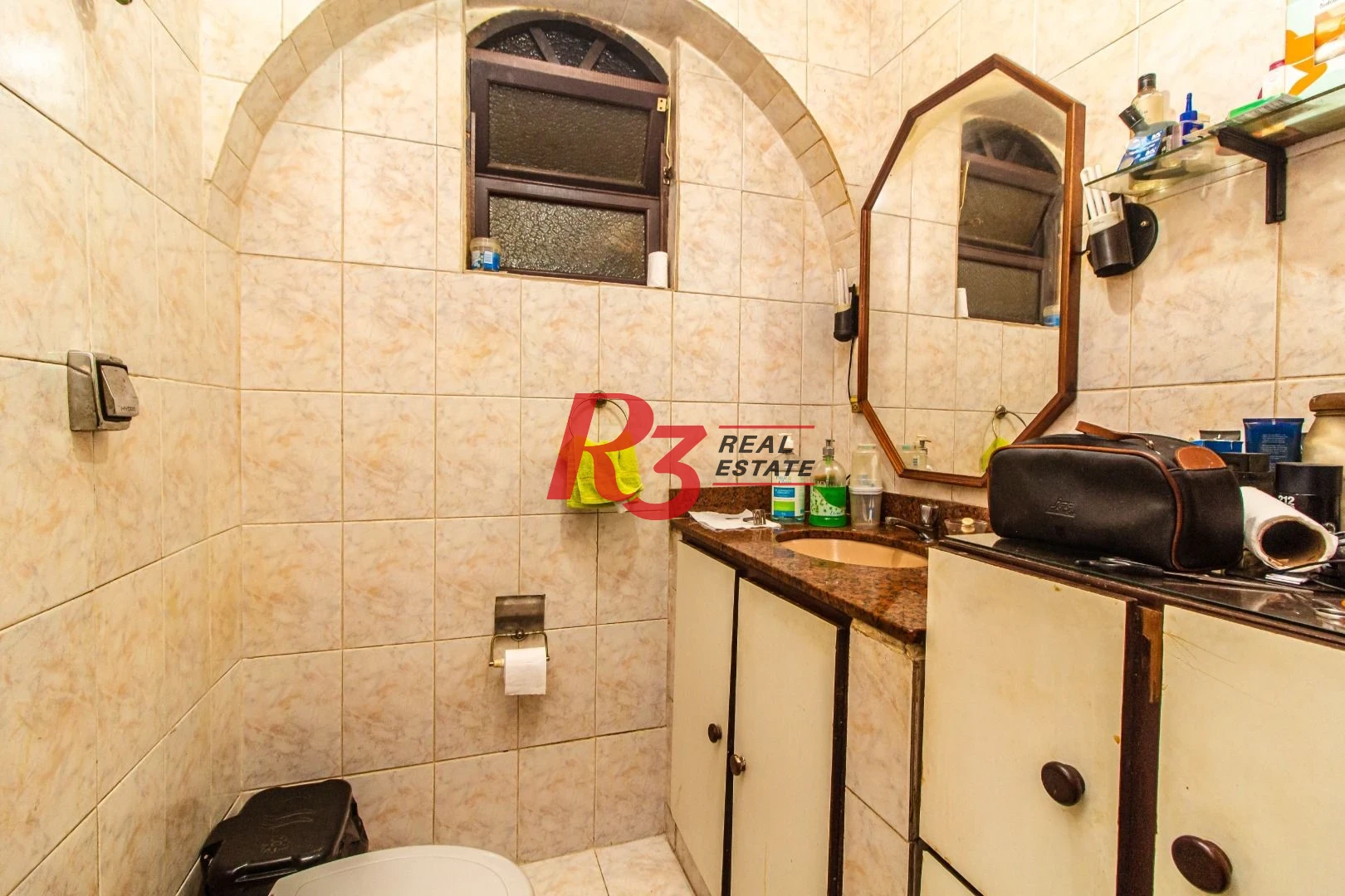 Sobrado com 4 dormitórios à venda, 291 m²  - Encruzilhada - Santos/SP