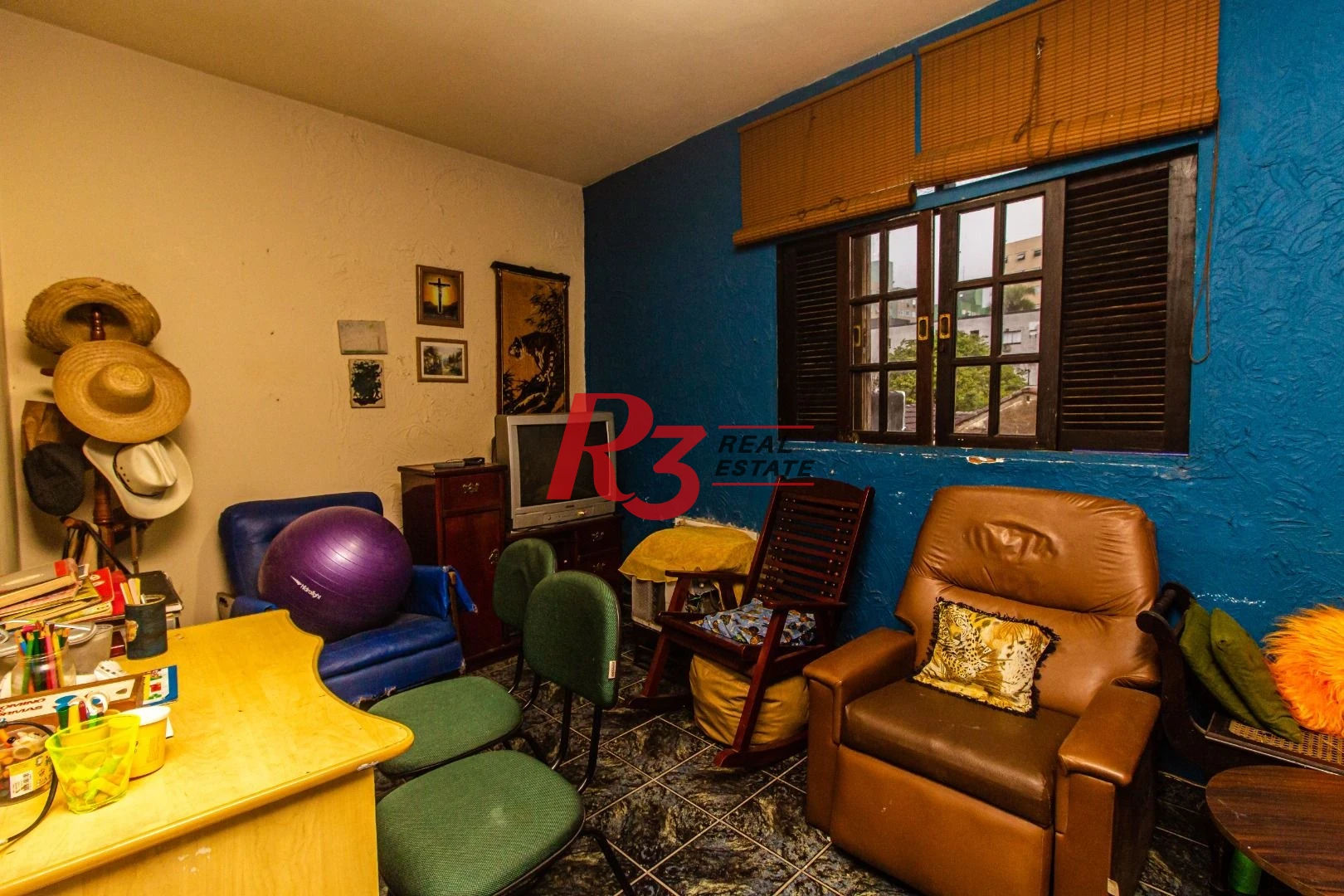 Sobrado com 4 dormitórios à venda, 291 m²  - Encruzilhada - Santos/SP