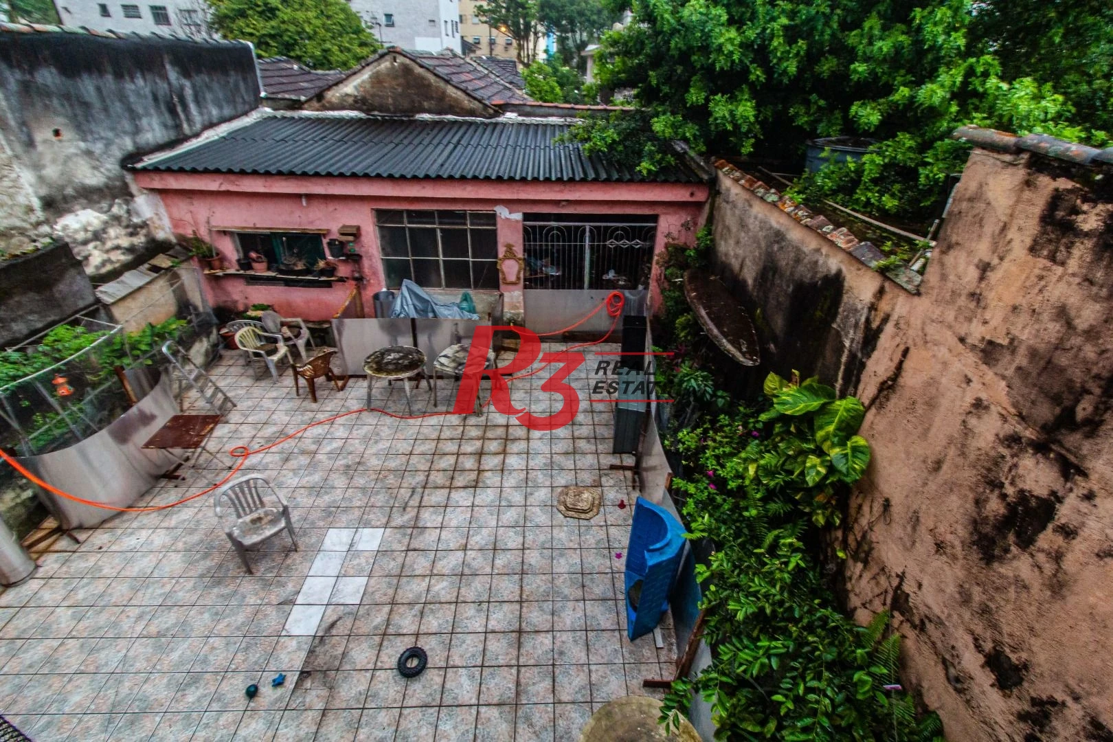 Sobrado com 4 dormitórios à venda, 291 m²  - Encruzilhada - Santos/SP