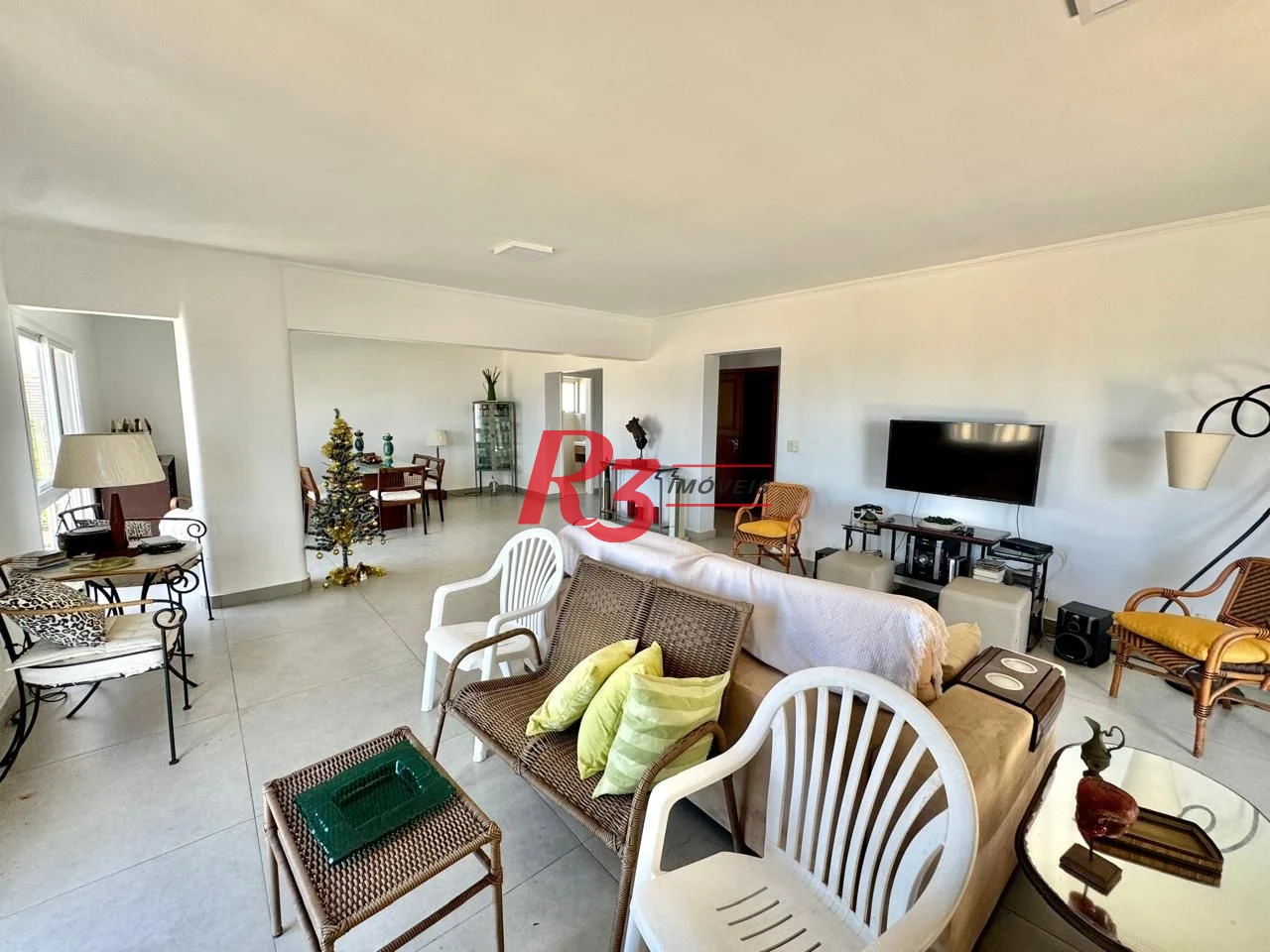 Apartamento com 3 dormitórios à venda, 241 m² por R$ 2.500.000,00 - Pompéia - Santos/SP