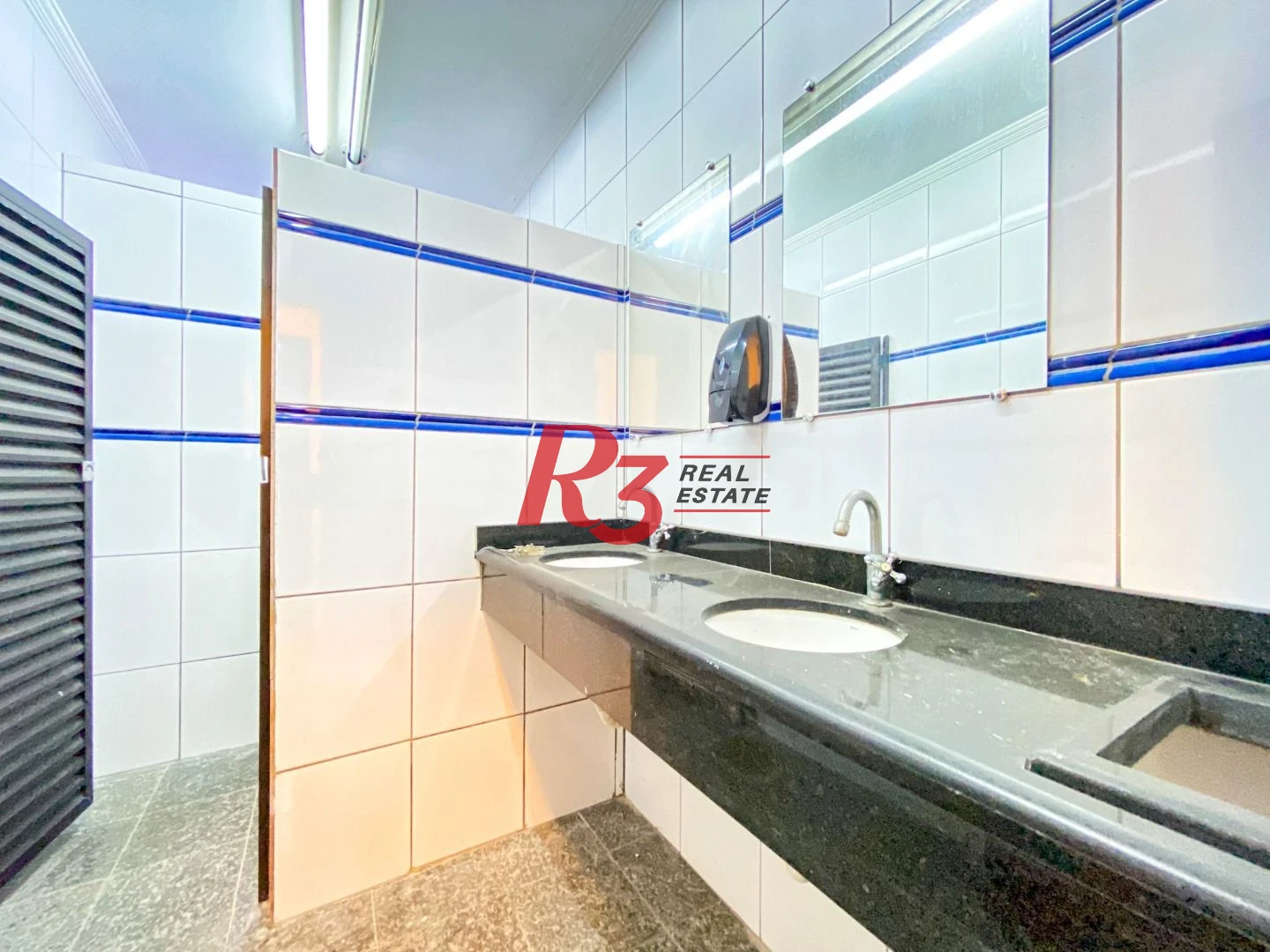 Loja para alugar, 420 m² por R$ 45.000,00/mês - Paquetá - Santos/SP