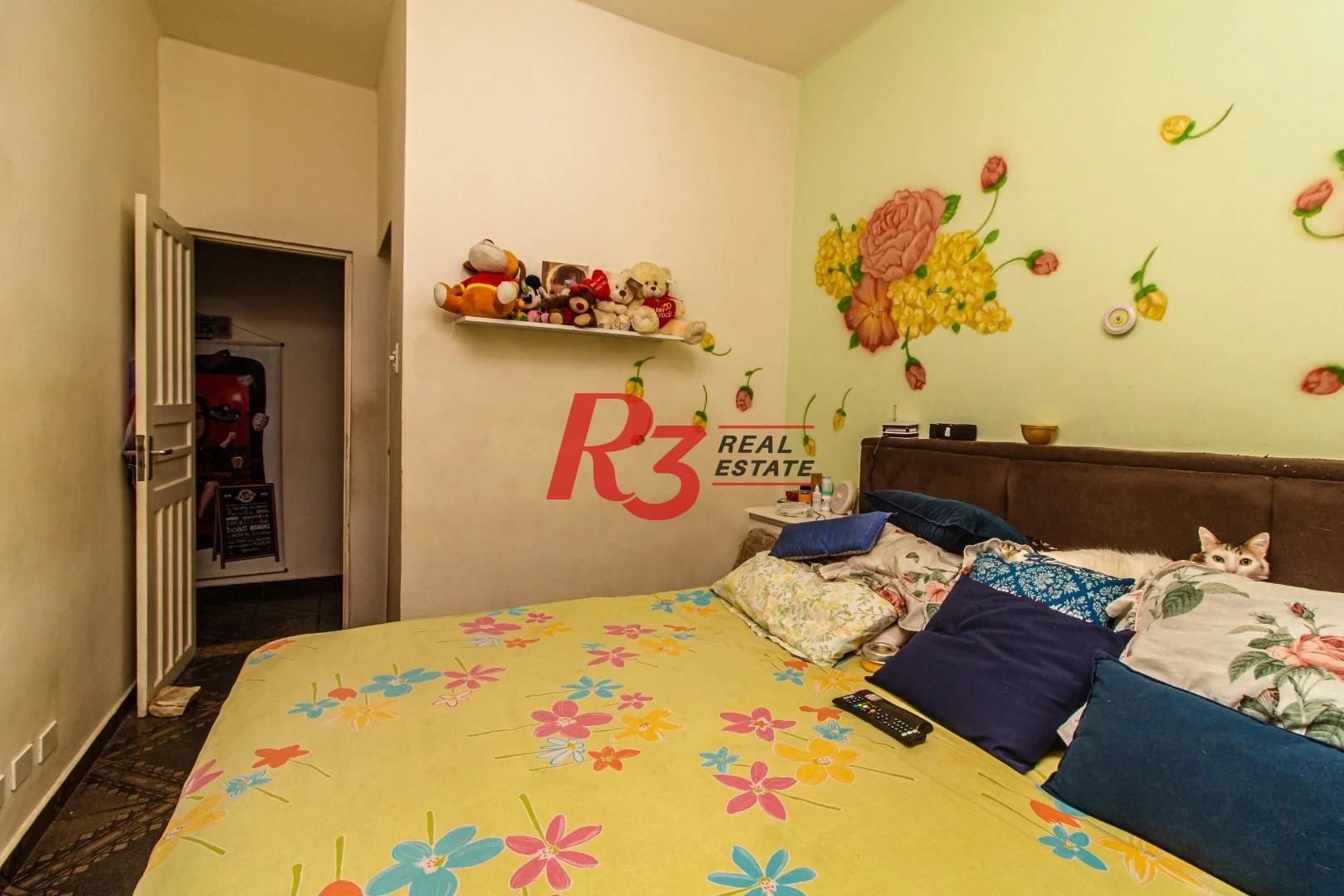 Sobreposta térrea com 2 dormitórios à venda, 135 m² - Embaré - Santos/SP