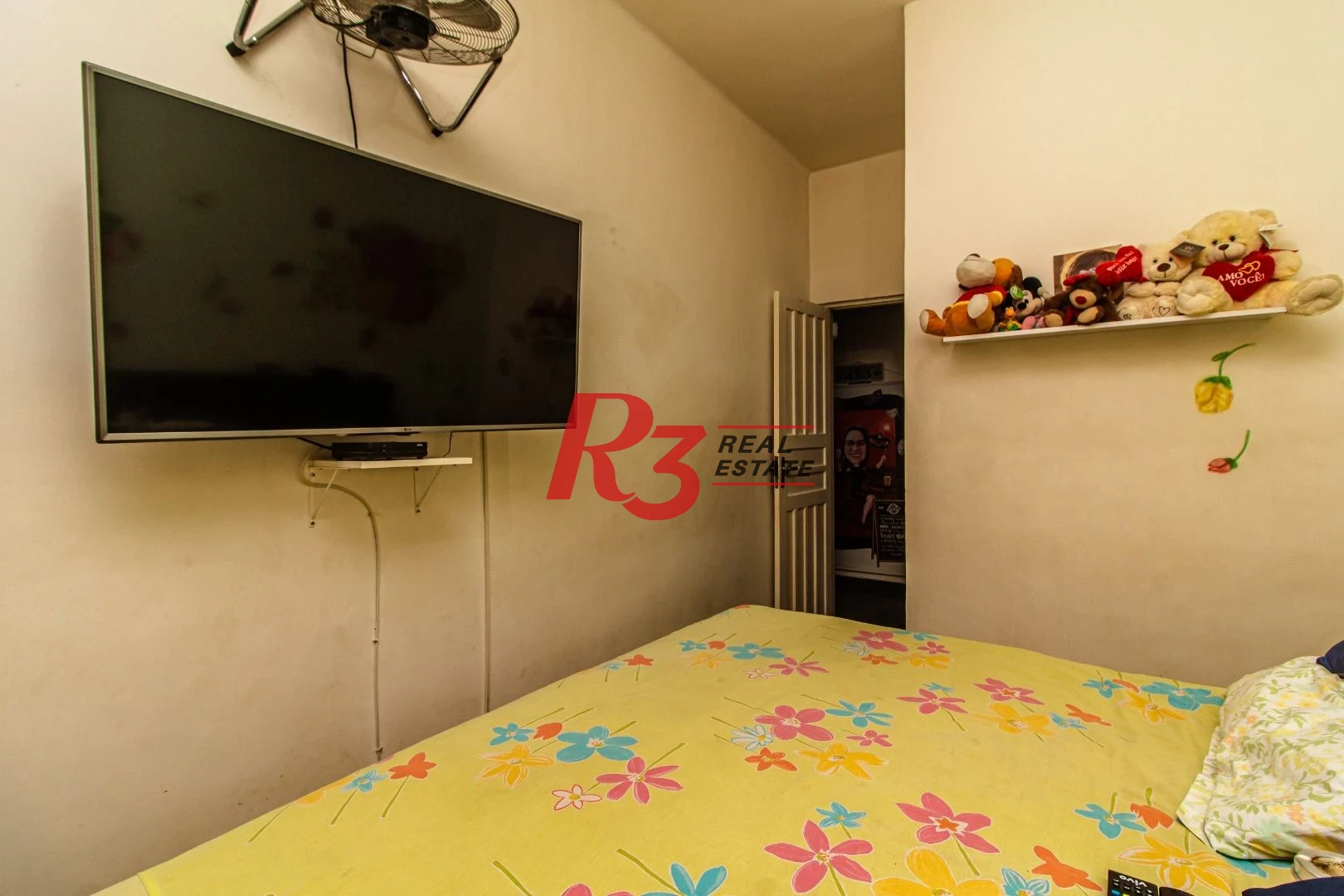 Sobreposta térrea com 2 dormitórios à venda, 135 m² - Embaré - Santos/SP