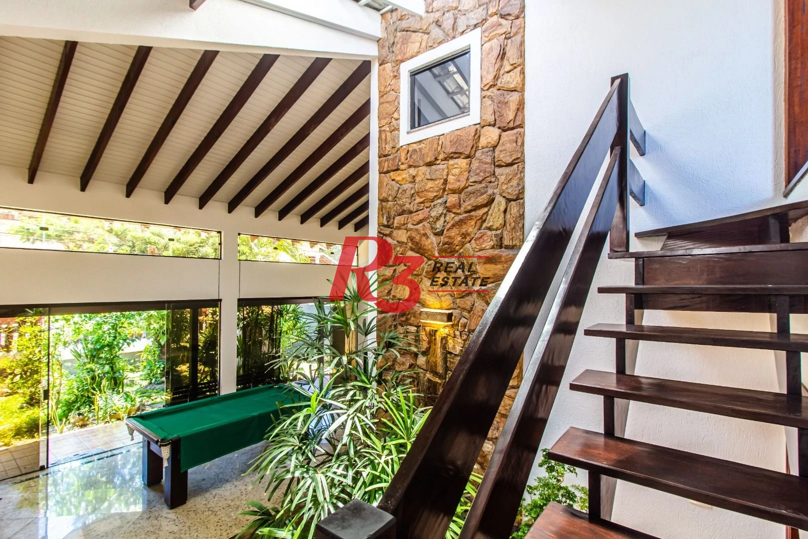 Casa com 4 dormitórios à venda, 360m² útil, R$ 1.250.000 - Praia do Tombo - Guarujá/SP