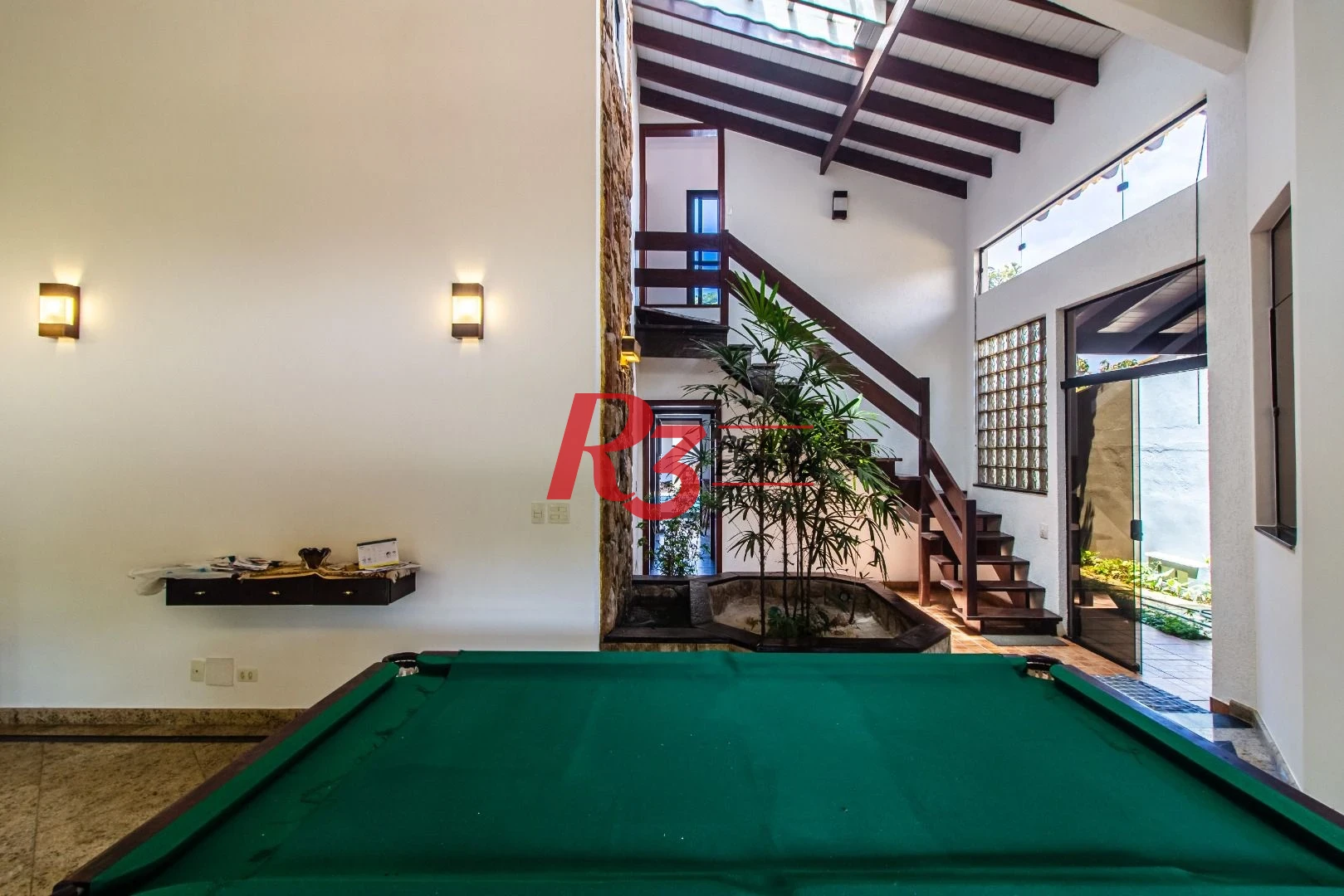 Casa com 4 dormitórios à venda, 360m² útil, R$ 1.250.000 - Praia do Tombo - Guarujá/SP