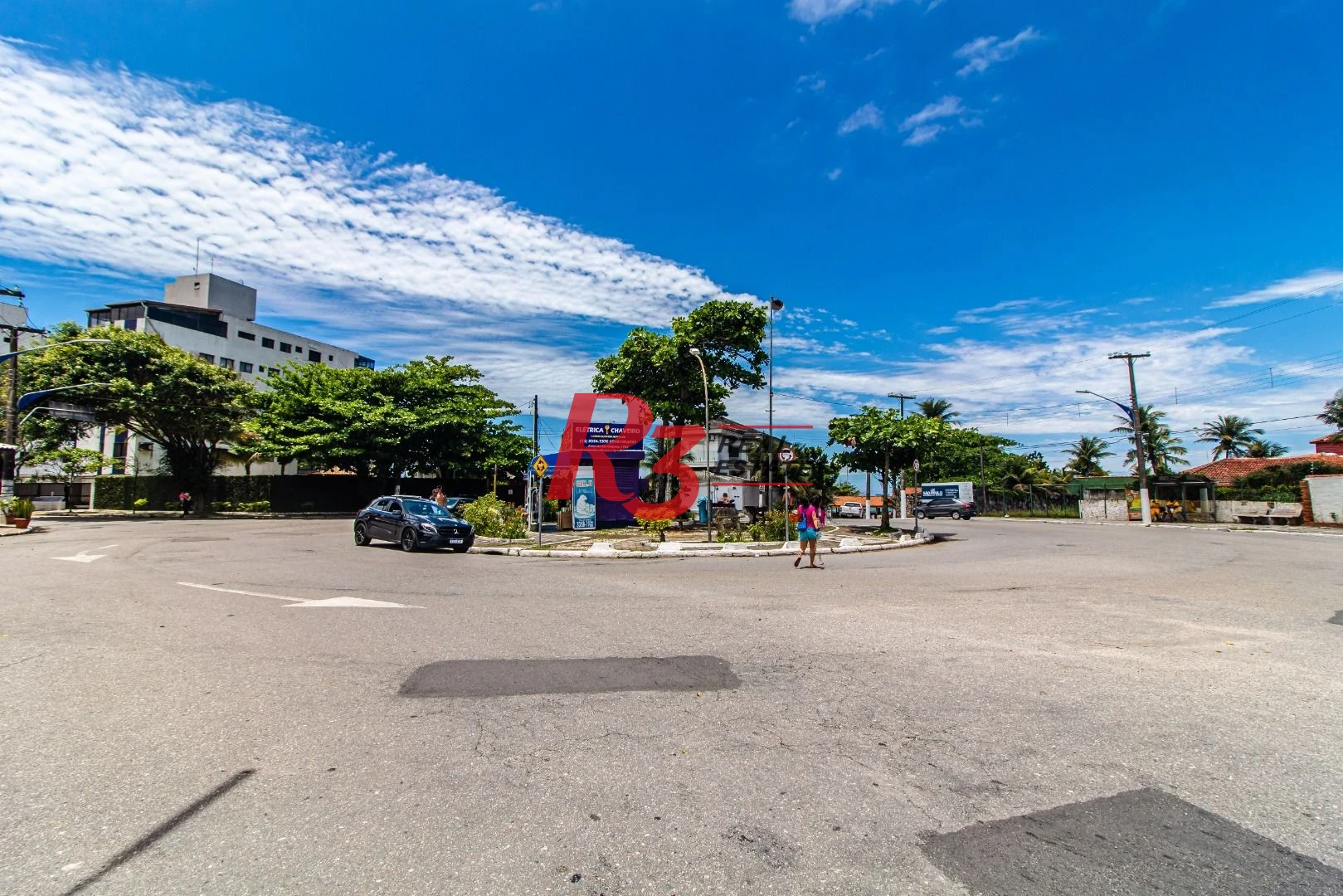 Casa com 4 dormitórios à venda, 360m² útil, R$ 1.250.000 - Praia do Tombo - Guarujá/SP