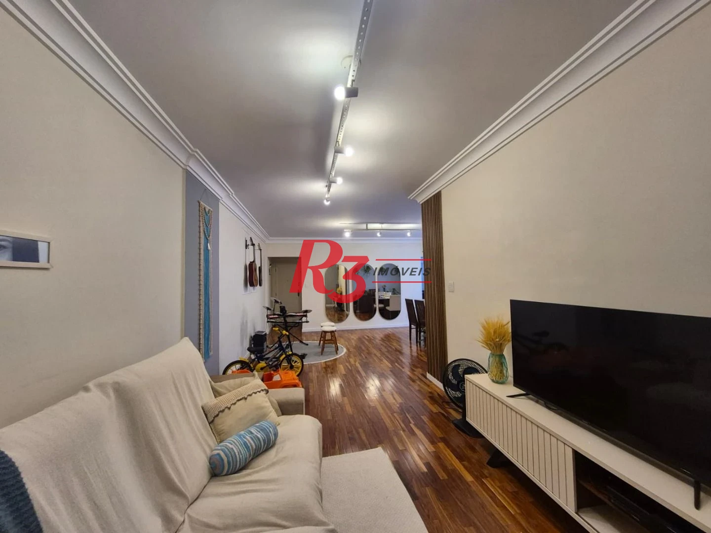 Apartamento com 3 dormitórios à venda, 139 m² por R$ 895.000,00 - Marapé - Santos/SP