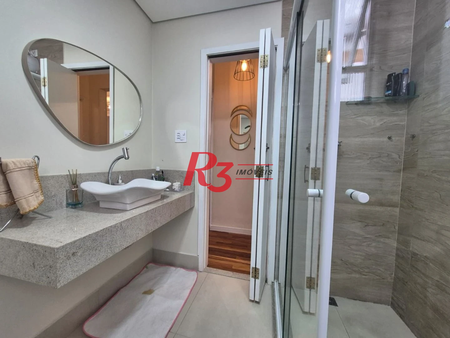 Apartamento com 3 dormitórios à venda, 139 m² por R$ 895.000,00 - Marapé - Santos/SP