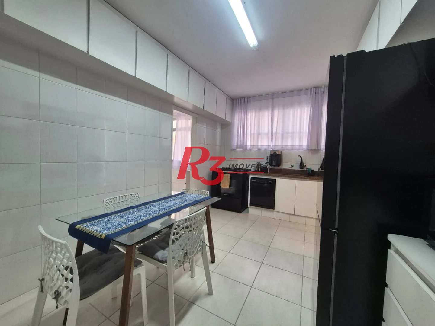 Apartamento com 3 dormitórios à venda, 139 m² por R$ 895.000,00 - Marapé - Santos/SP