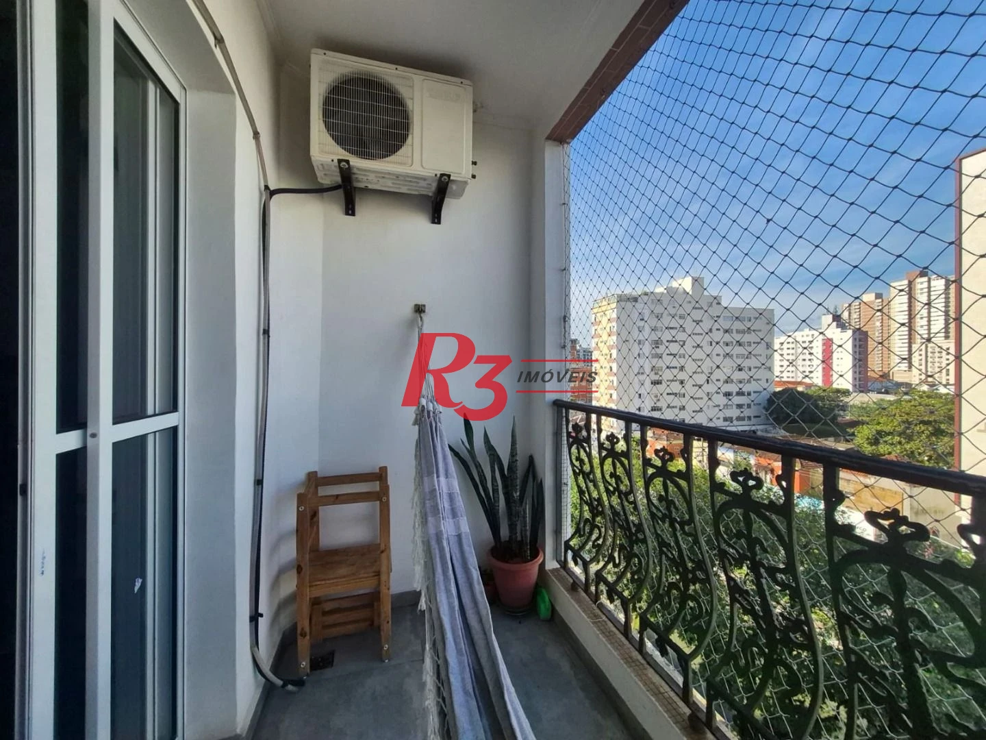 Apartamento com 3 dormitórios à venda, 139 m² por R$ 895.000,00 - Marapé - Santos/SP