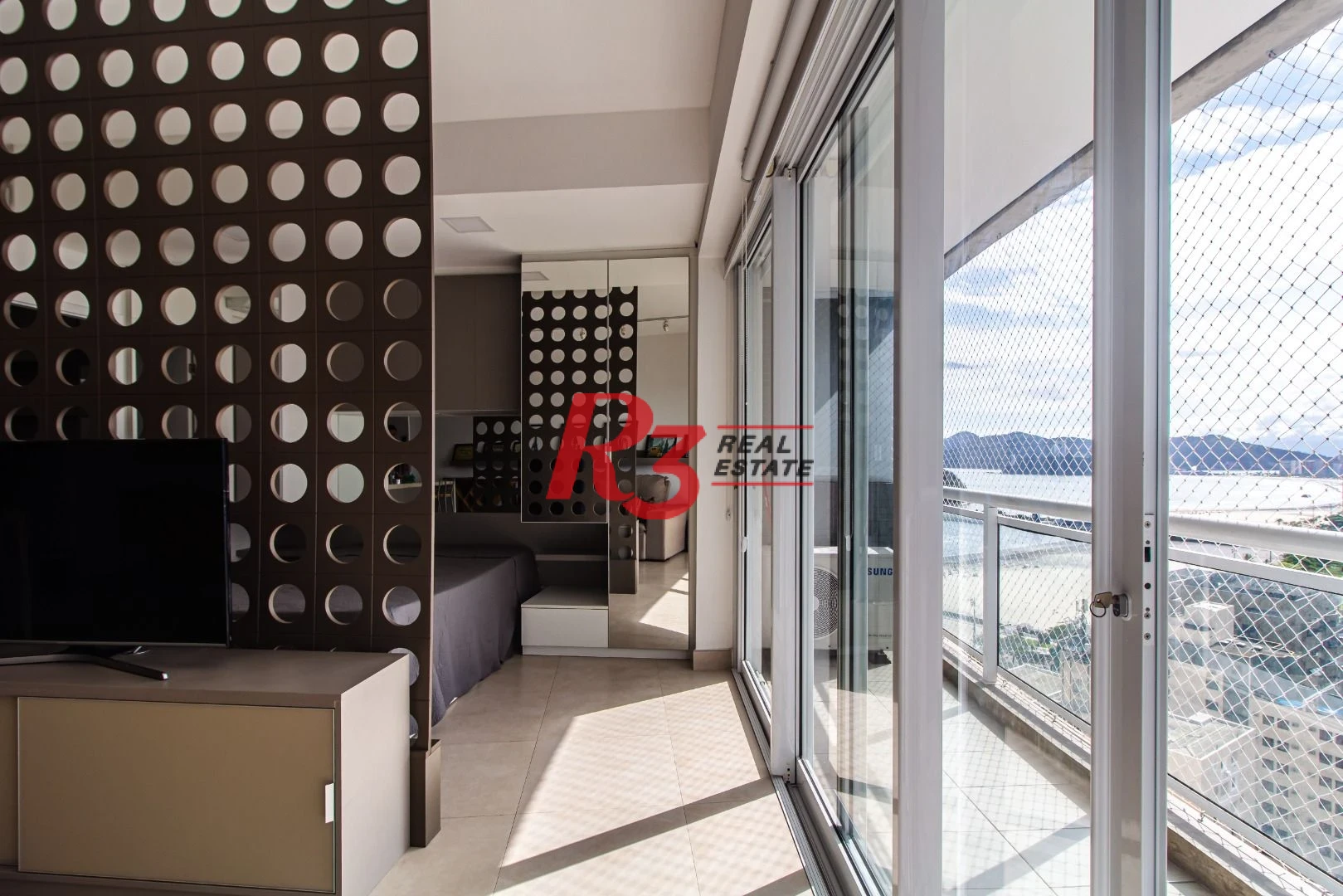 Studio para alugar, 52 m² por R$ 5.800,02/mês - Pompéia - Santos/SP