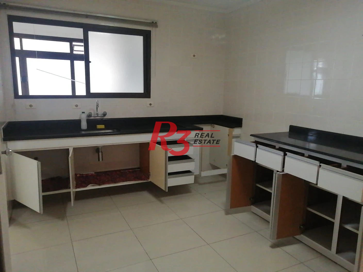 Apartamento com 2 dormitórios à venda, 150 m² por R$ 840.000,00 - Ponta da Praia - Santos/SP