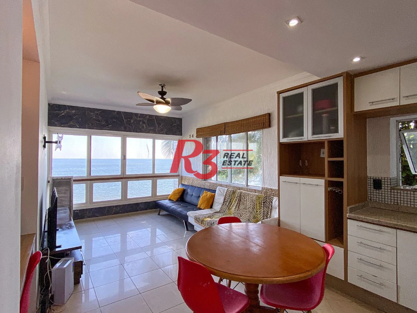 Apartamento com 2 dormitórios à venda, 78 m² por R$ 490.000,00 - Ilha Porchat - São Vicente/SP
