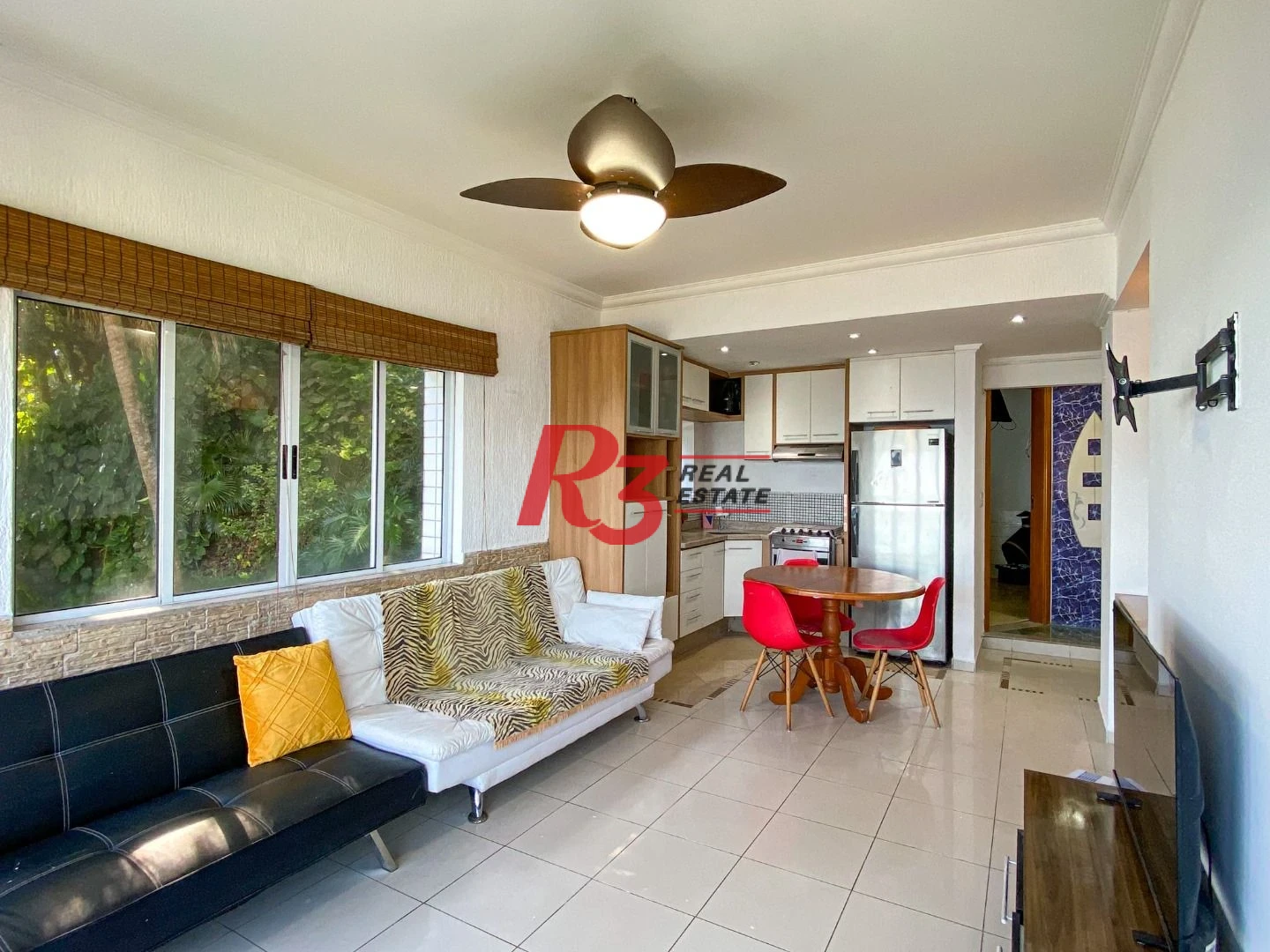 Apartamento com 2 dormitórios à venda, 78 m² por R$ 490.000,00 - Ilha Porchat - São Vicente/SP