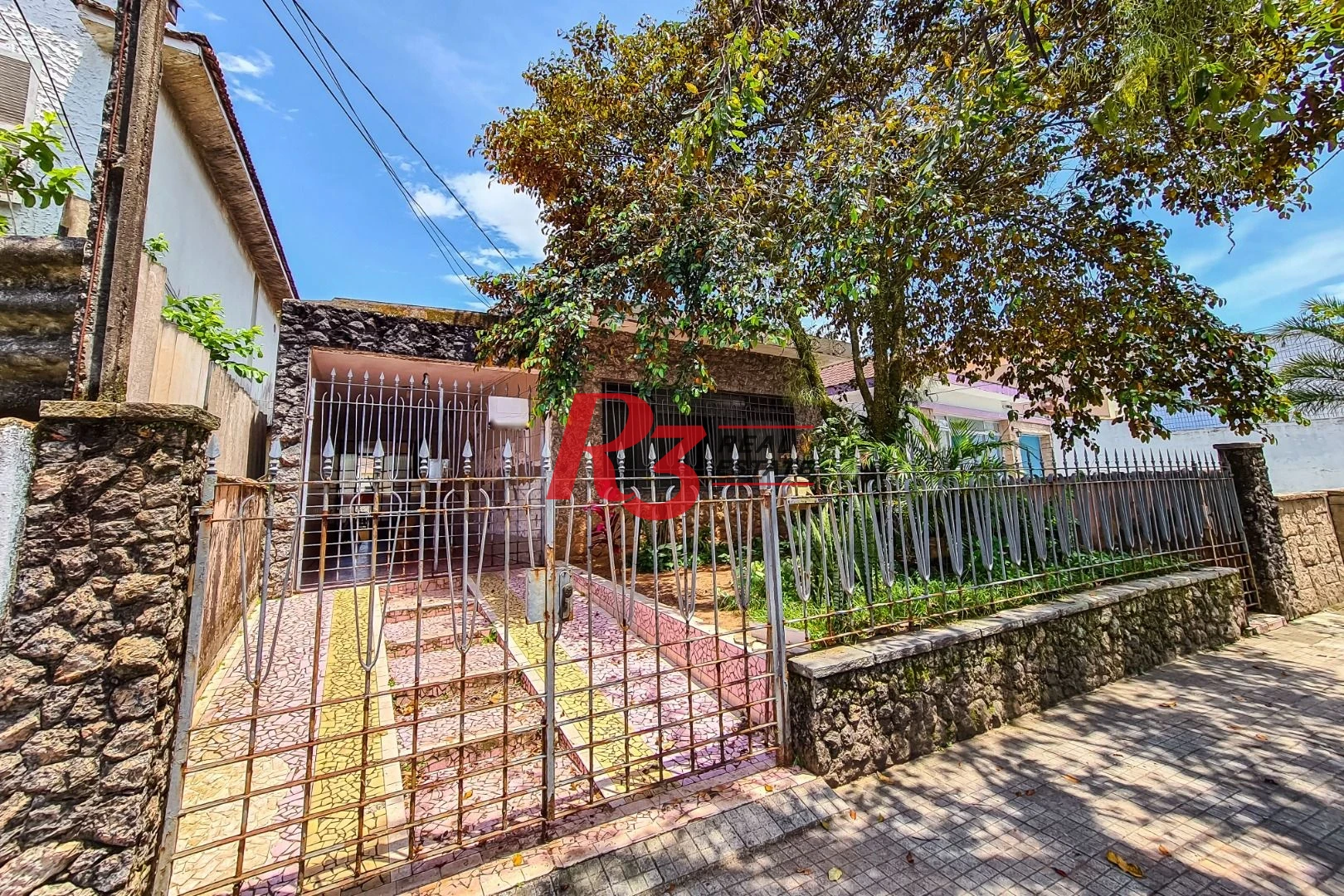 Casa com 2 dormitórios à venda, 222 m² - Vila Belmiro - Santos/SP