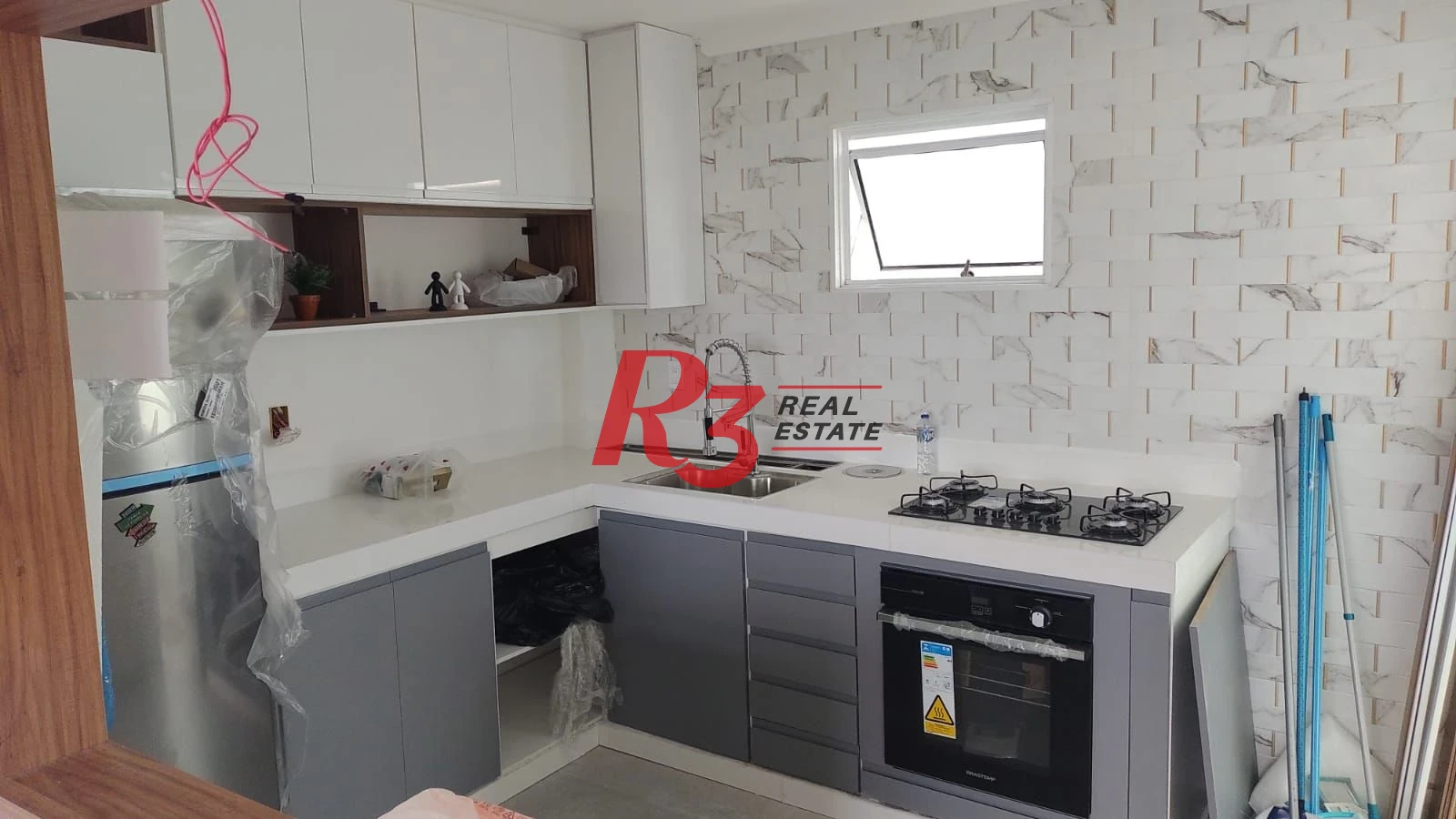 Apartamento à venda, 75 m² por R$ 390.000,00 - Estuário - Santos/SP