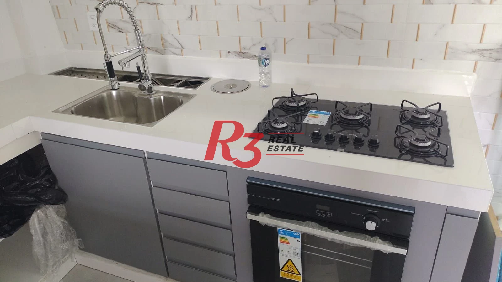 Apartamento à venda, 75 m² por R$ 390.000,00 - Estuário - Santos/SP