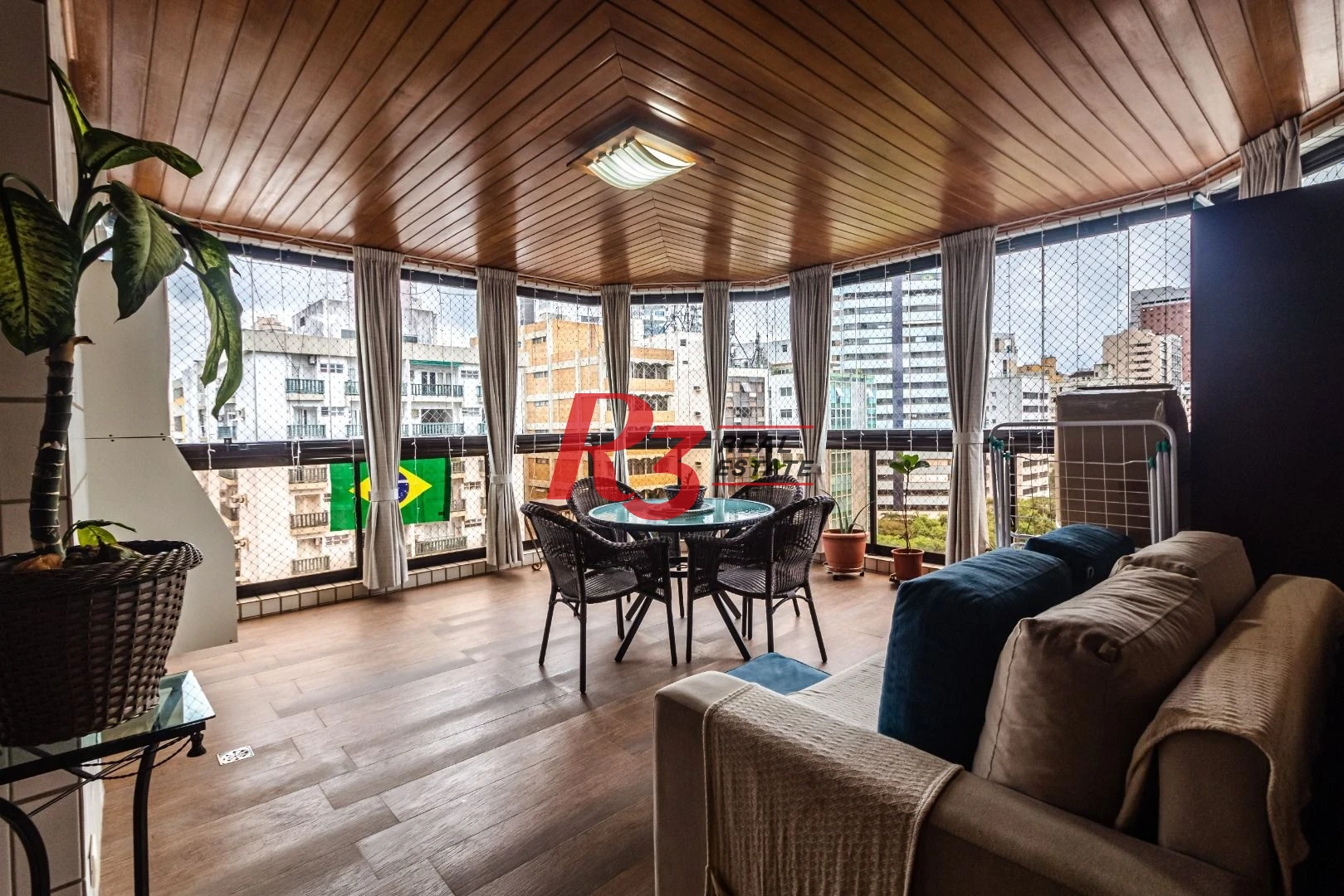 Apartamento com 4 suítes, localização privilegiada, à venda, 377 m² - Gonzaga - Santos/SP