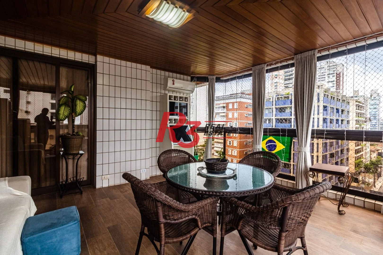 Apartamento com 4 suítes, localização privilegiada, à venda, 377 m² - Gonzaga - Santos/SP