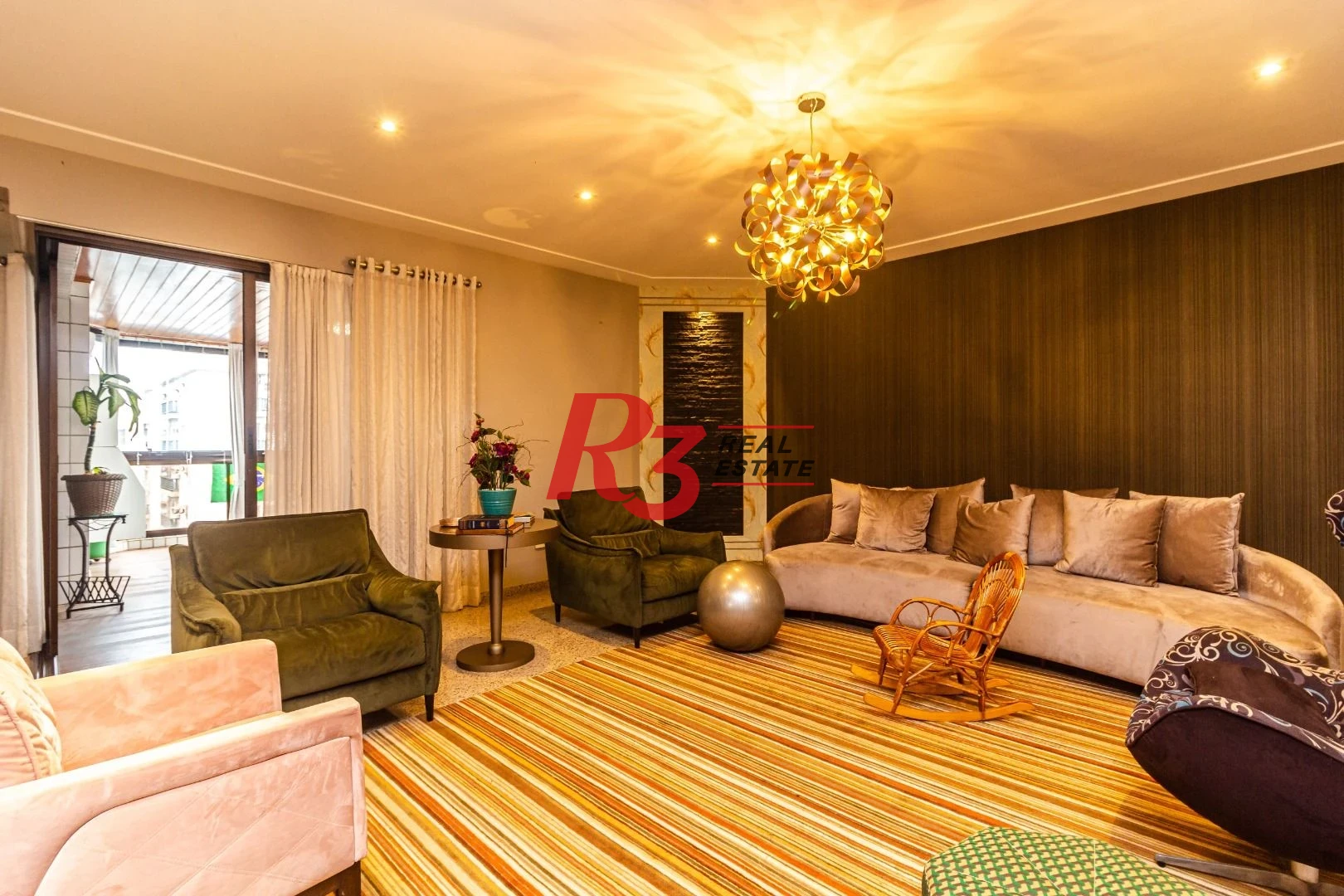 Apartamento com 4 suítes, localização privilegiada, à venda, 377 m² - Gonzaga - Santos/SP