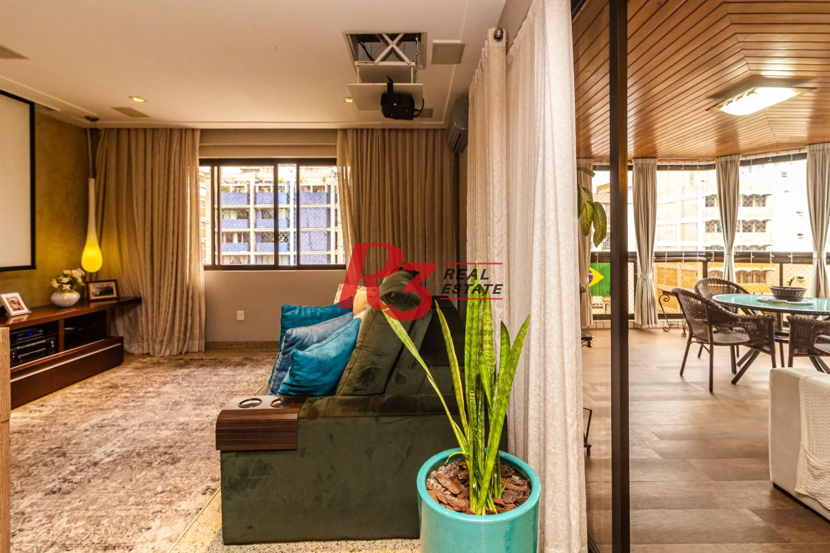Apartamento com 4 suítes, localização privilegiada, à venda, 377 m² - Gonzaga - Santos/SP