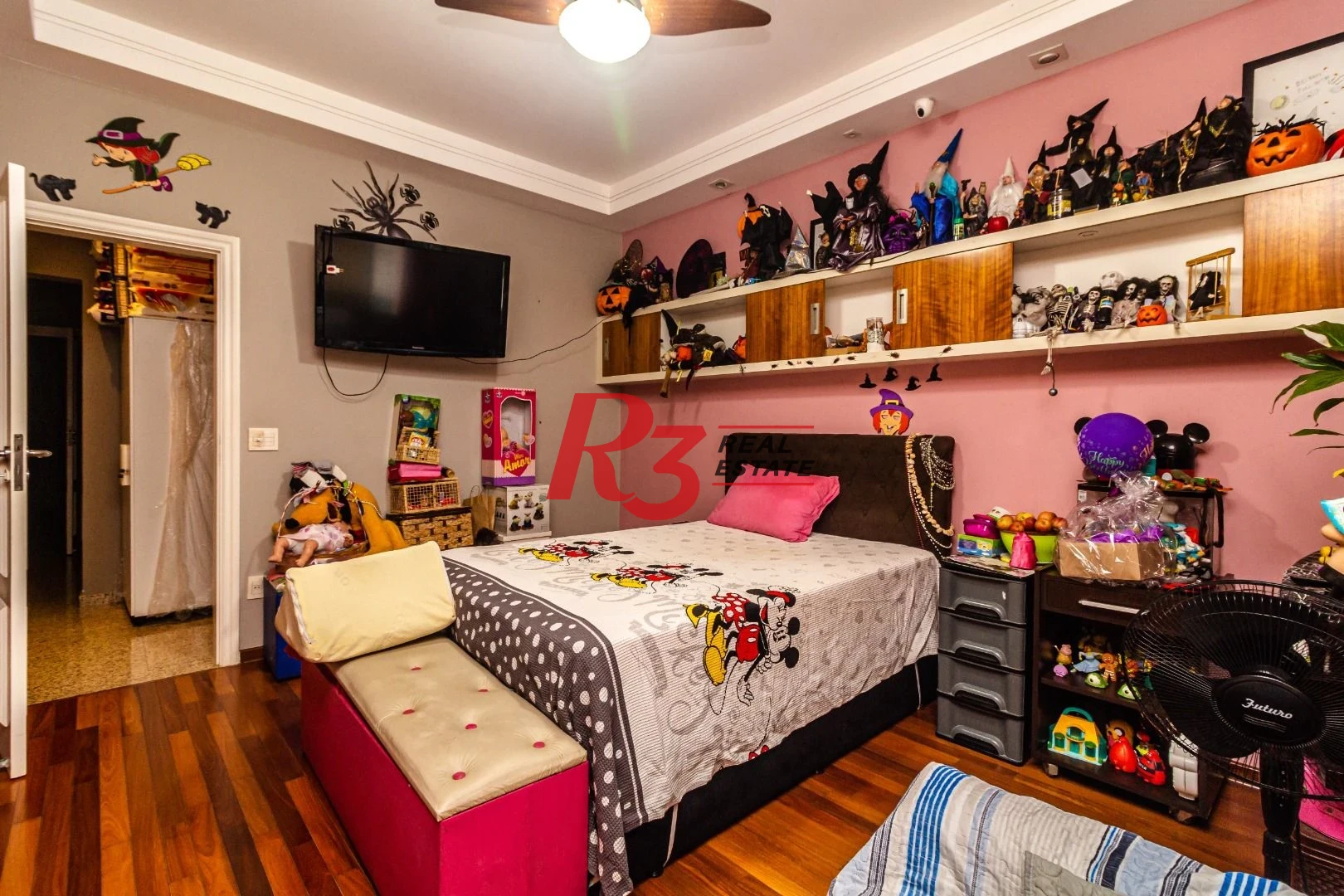 Apartamento com 4 suítes, localização privilegiada, à venda, 377 m² - Gonzaga - Santos/SP
