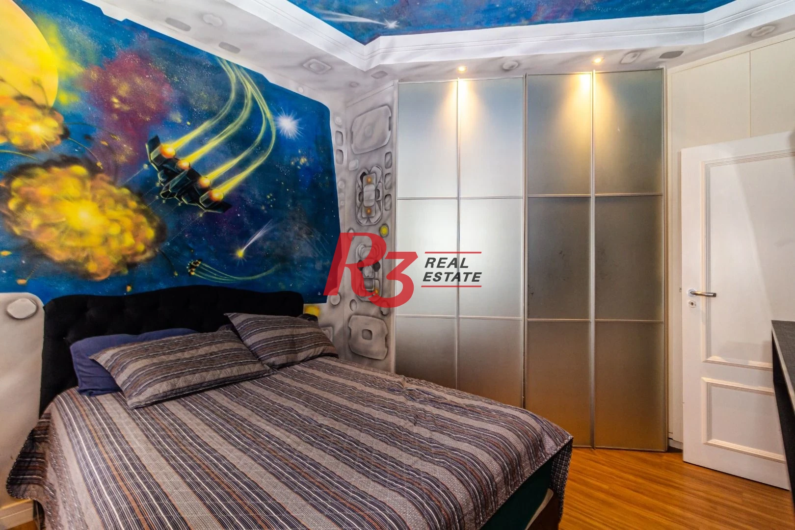 Apartamento com 4 suítes, localização privilegiada, à venda, 377 m² - Gonzaga - Santos/SP
