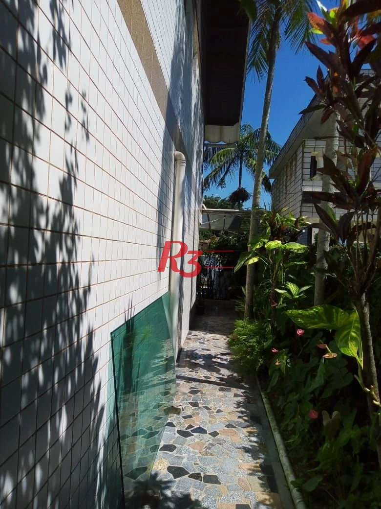 Casa com 4 dormitórios à venda, 376 m² por R$ 2.340.000,00 - Morro de Nova Cintra - Santos/SP