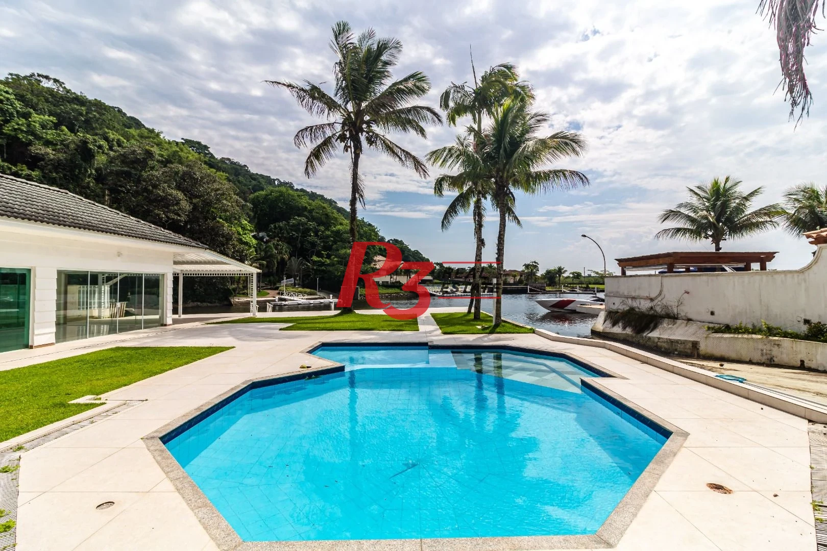 Casa com 5 dormitórios à venda, 1000 m² por R$ 13.400.000,00 - Santo Amaro - Guarujá/SP