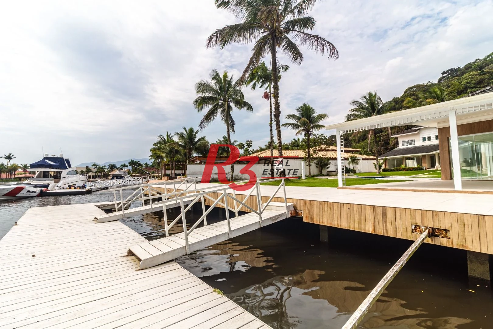 Casa com 5 dormitórios à venda, 1000 m² por R$ 13.400.000,00 - Santo Amaro - Guarujá/SP