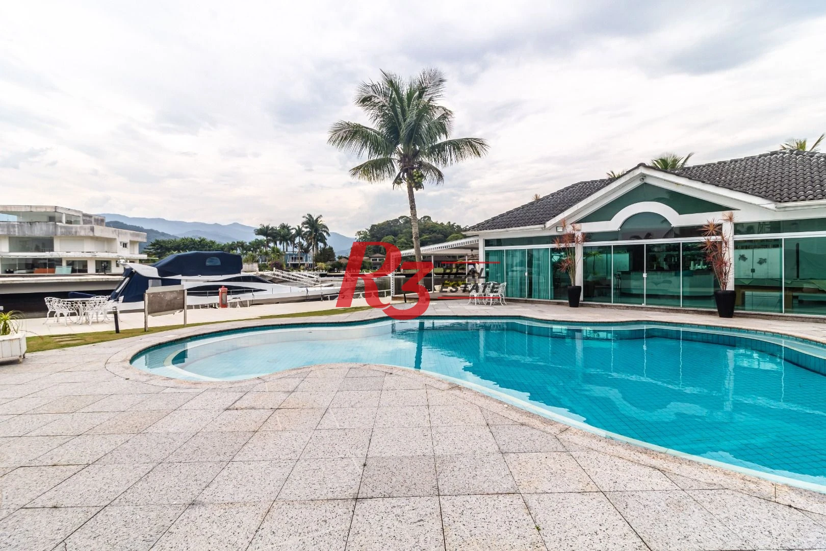 Casa com 5 dormitórios à venda, 900 m² por R$ 13.400.000,00 - Santo Amaro - Guarujá/SP