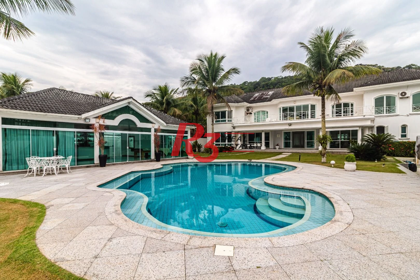 Casa com 5 dormitórios à venda, 900 m² por R$ 13.400.000,00 - Santo Amaro - Guarujá/SP