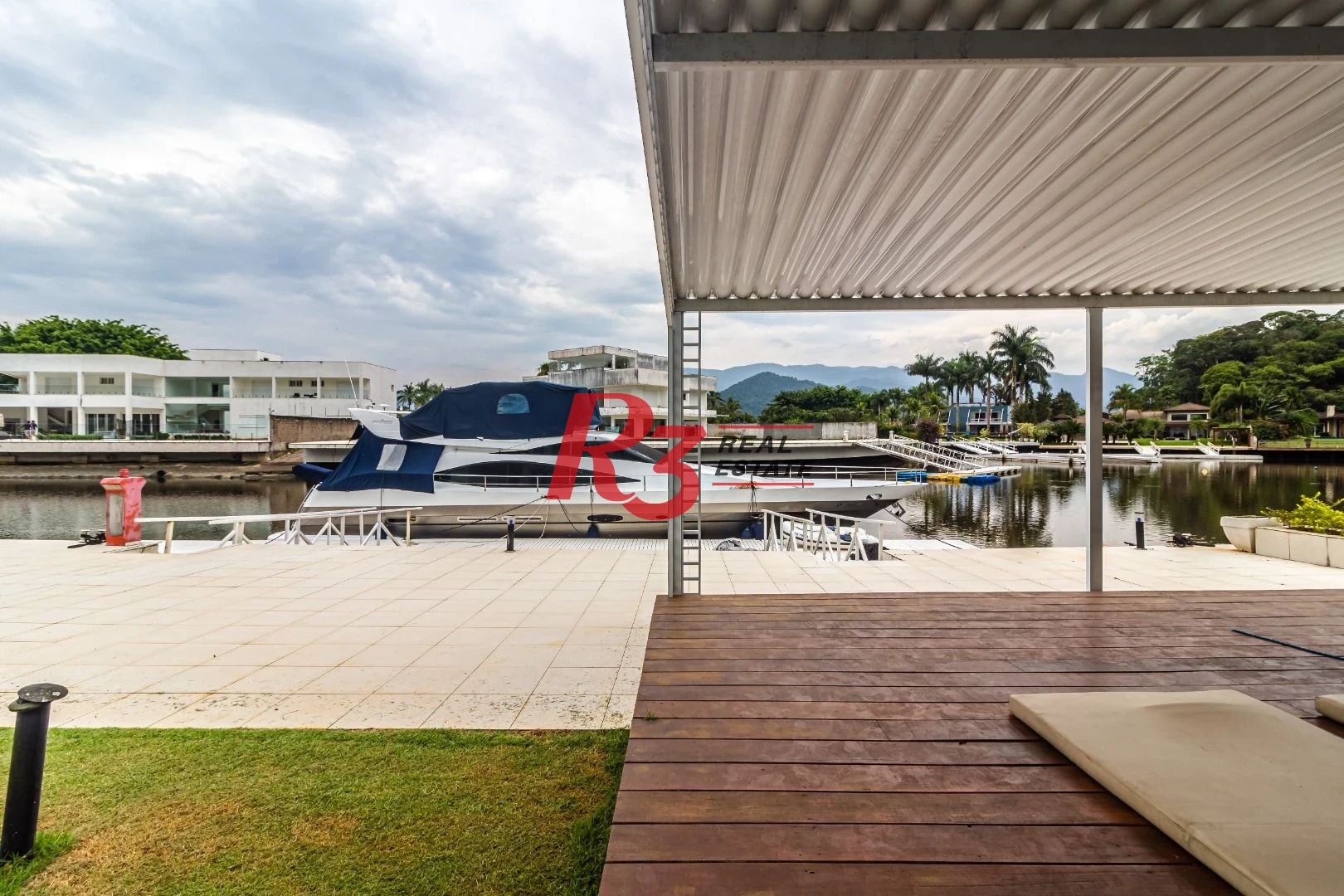 Casa com 5 dormitórios à venda, 900 m² por R$ 13.400.000,00 - Santo Amaro - Guarujá/SP