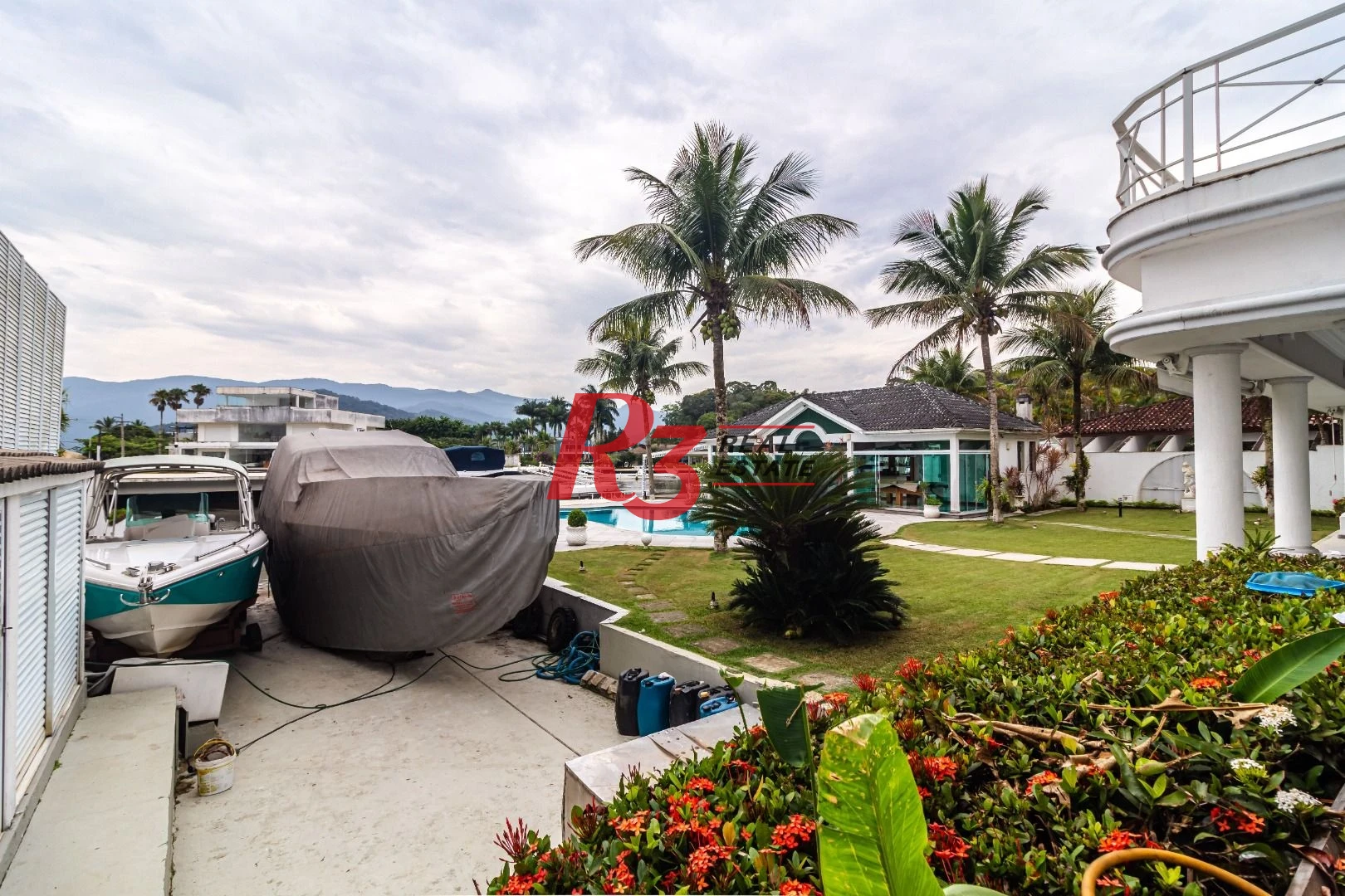 Casa com 5 dormitórios à venda, 900 m² por R$ 13.400.000,00 - Santo Amaro - Guarujá/SP