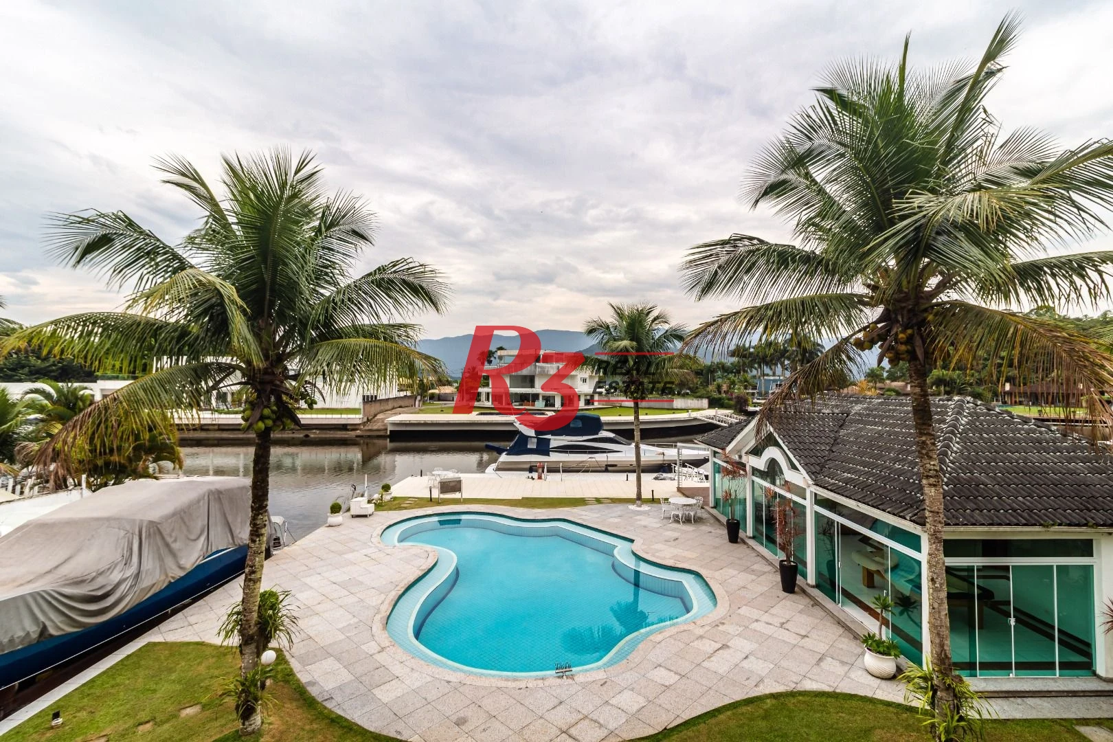 Casa com 5 dormitórios à venda, 900 m² por R$ 13.400.000,00 - Santo Amaro - Guarujá/SP