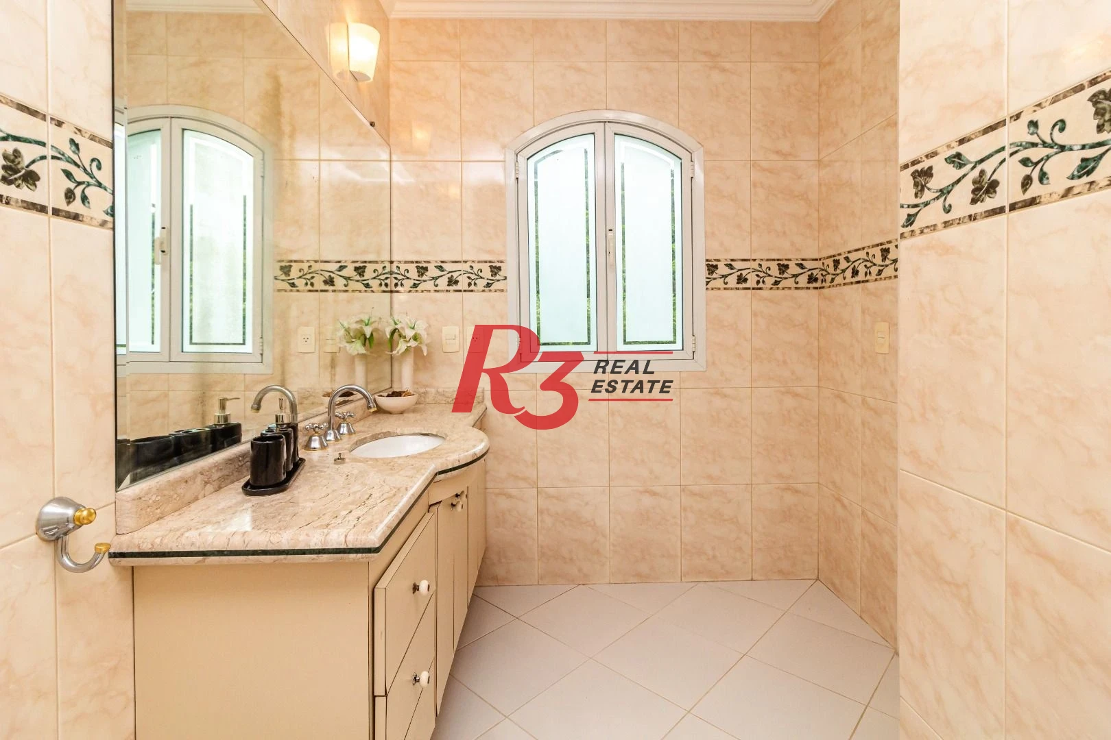 Casa com 5 dormitórios à venda, 900 m² por R$ 13.400.000,00 - Santo Amaro - Guarujá/SP