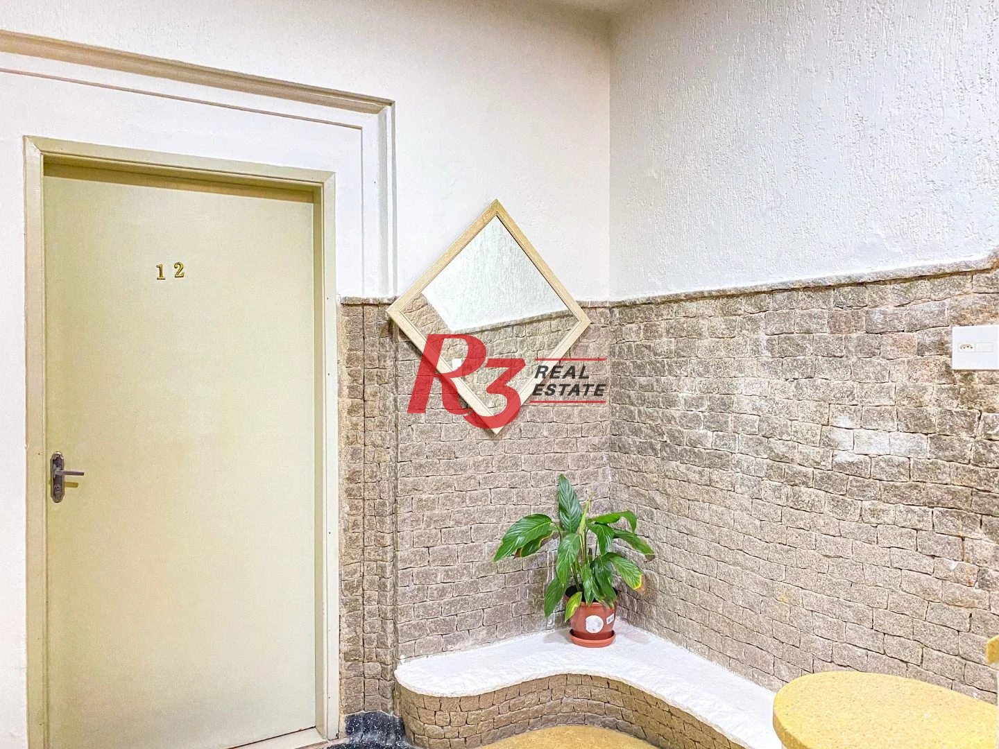 Apartamento com 1 dormitório à venda, 76 m² por R$ 272.000,00 - José Menino - Santos/SP