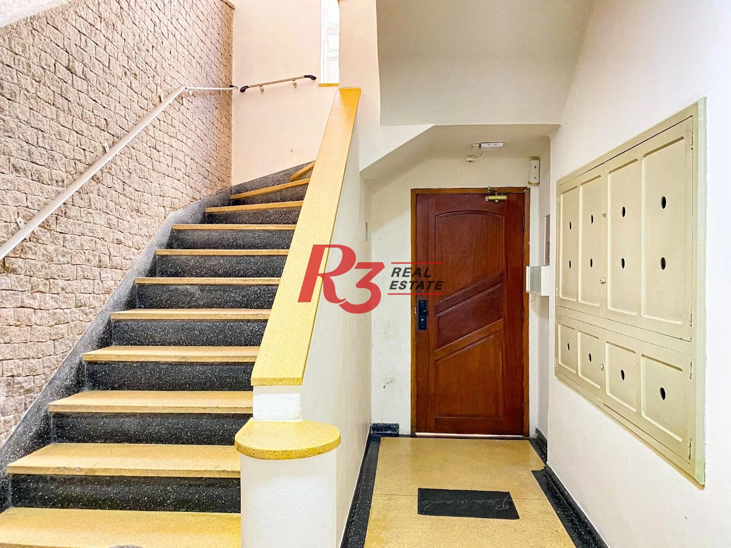 Apartamento com 1 dormitório à venda, 76 m² por R$ 272.000,00 - José Menino - Santos/SP